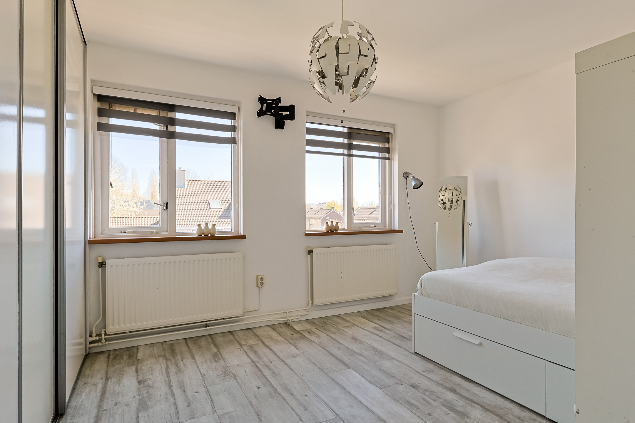 Eengezinswoning Tussenwoning Oude Herenweg 3, Alphen aan den Rijn