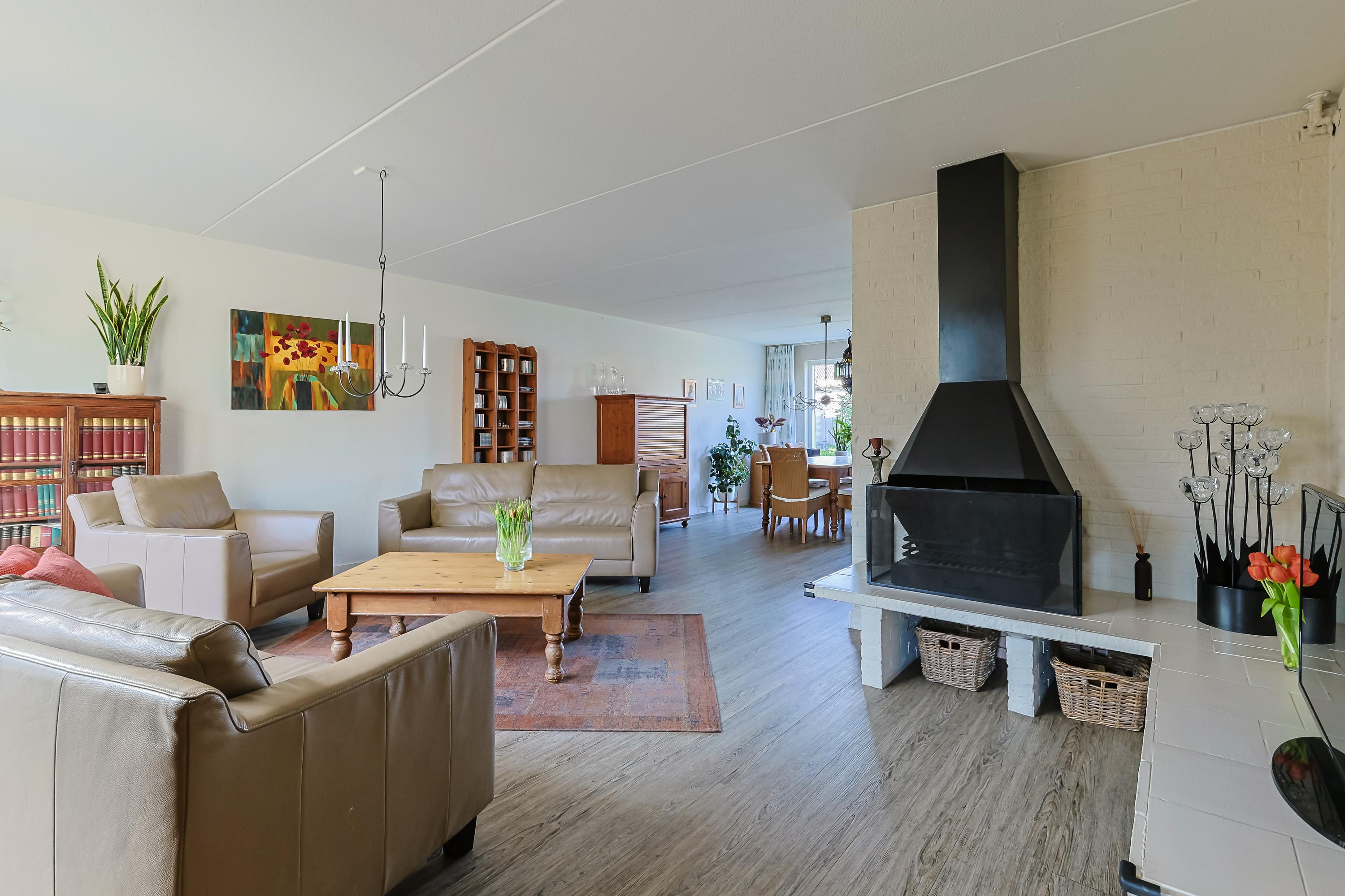 Eengezinswoning Twee onder een kapwoning De Til 60, Koudekerk aan den Rijn