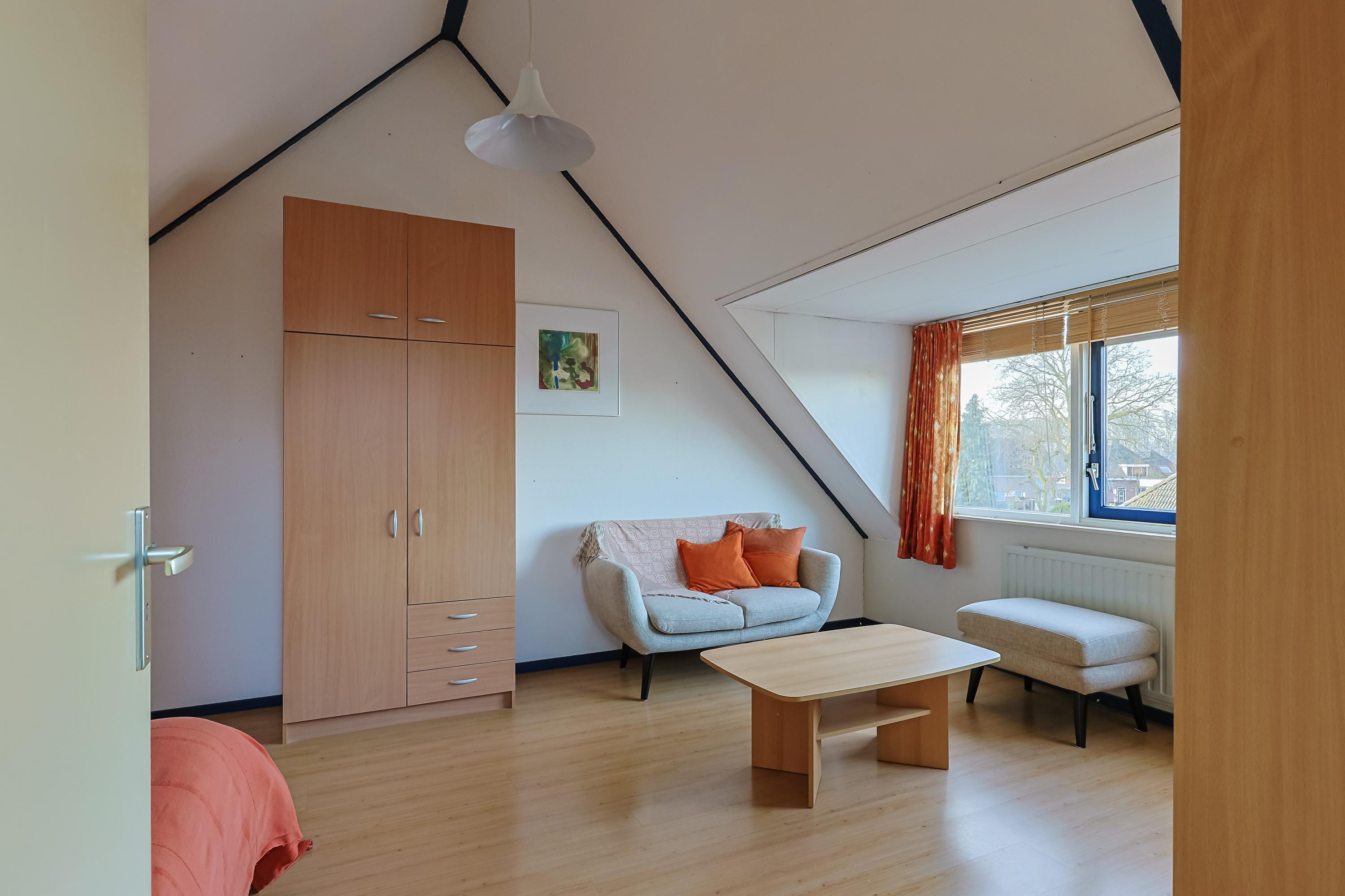 Eengezinswoning Twee onder een kapwoning De Til 60, Koudekerk aan den Rijn