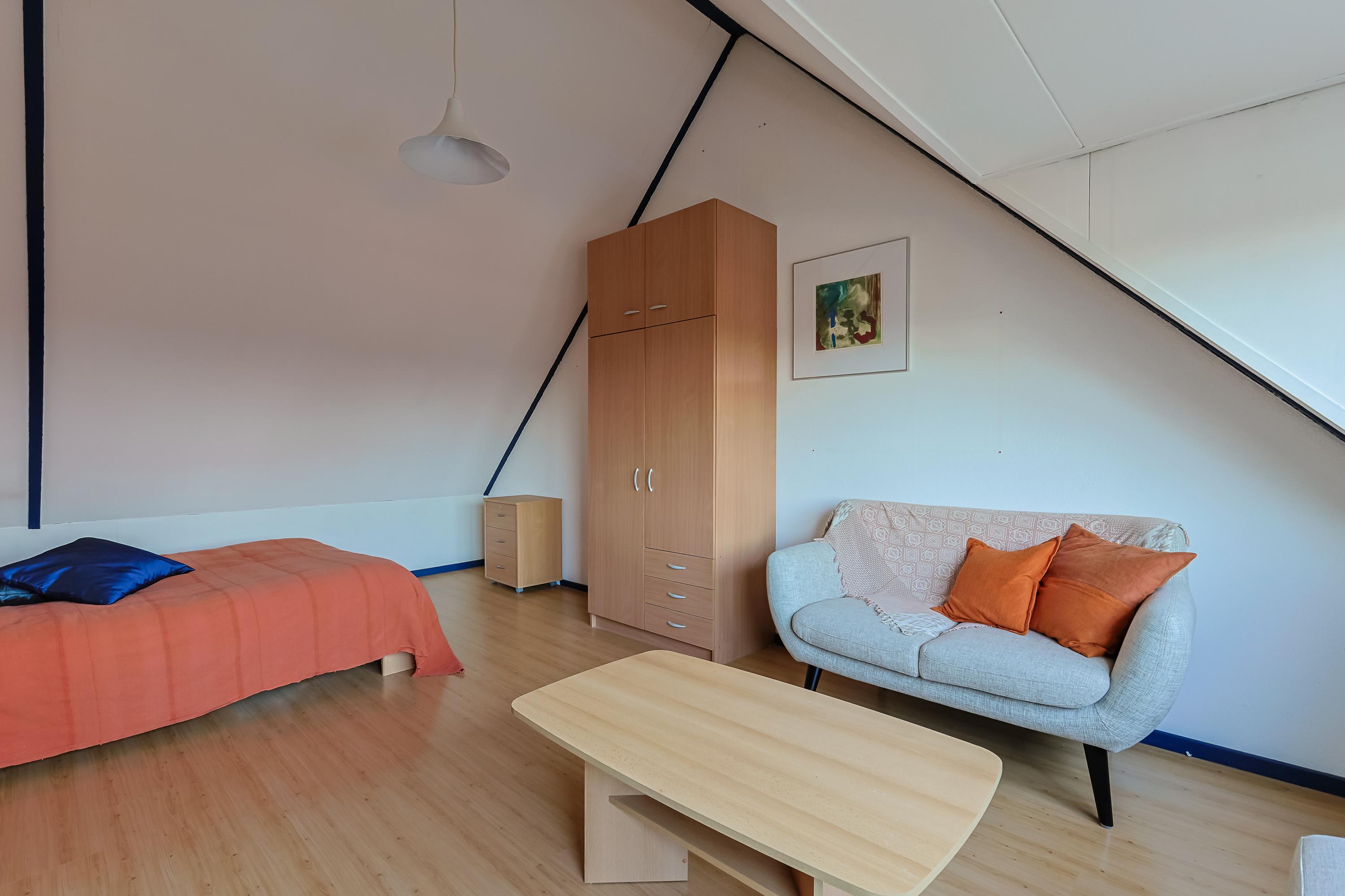 Eengezinswoning Twee onder een kapwoning De Til 60, Koudekerk aan den Rijn