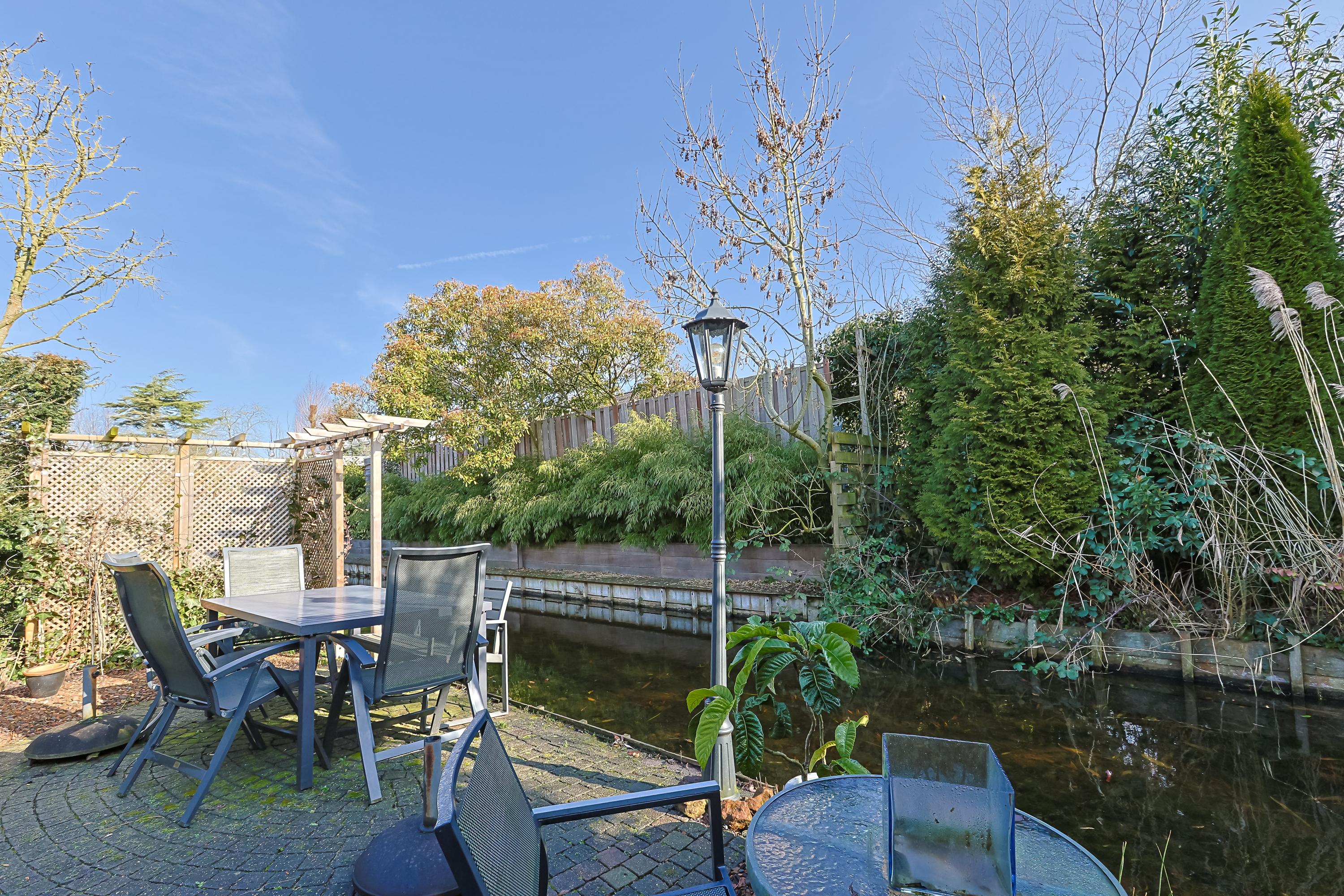 Eengezinswoning Twee onder een kapwoning De Til 60, Koudekerk aan den Rijn