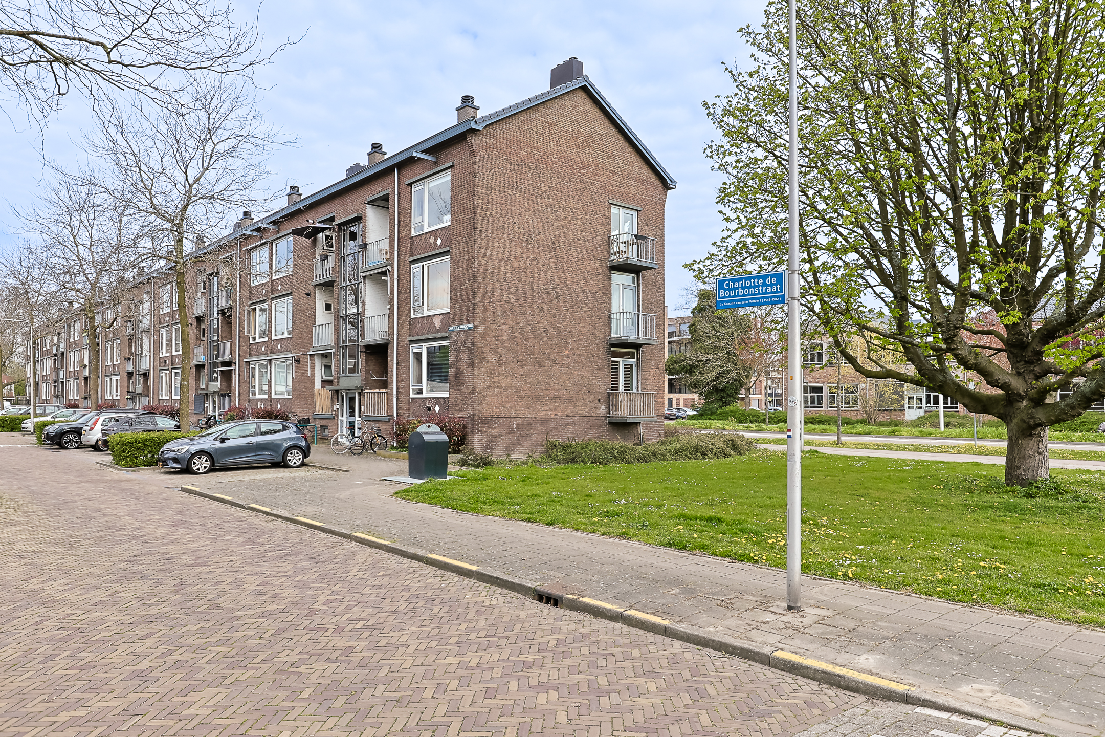 Maisonnette Appartement Charlotte De Bourbonstraat 12, Alphen aan den Rijn