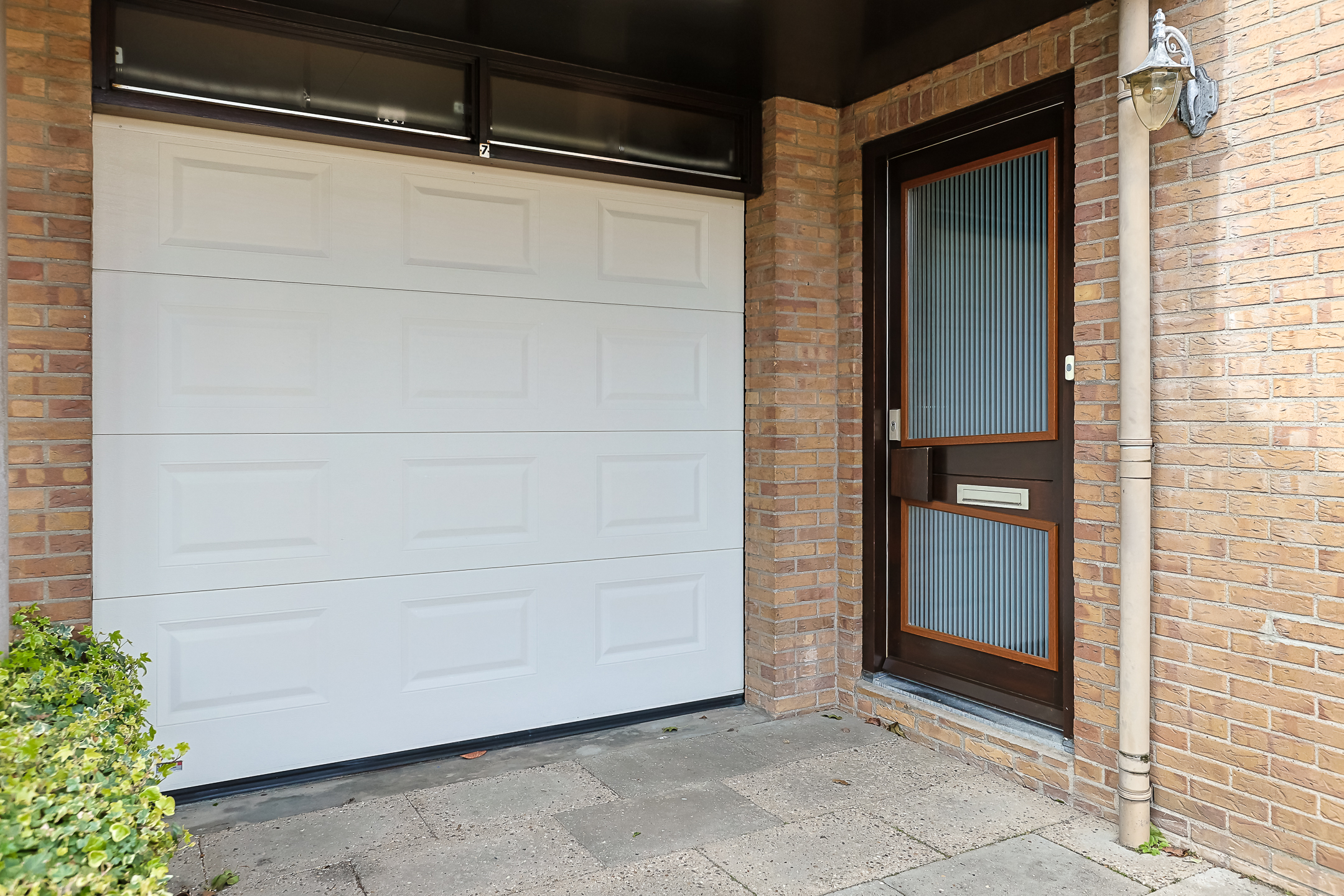 Eengezinswoning Geschakelde twee onder een kapwoning Amalia Van Solmsstraat 7, Alphen aan den Rijn