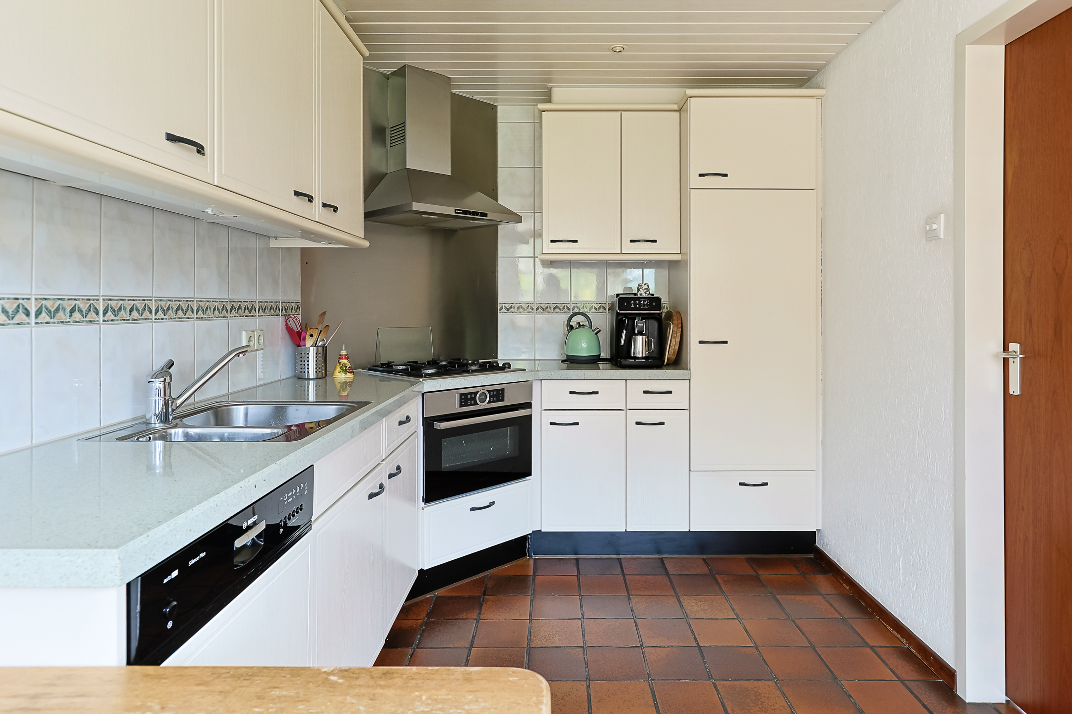 Eengezinswoning Geschakelde twee onder een kapwoning Amalia Van Solmsstraat 7, Alphen aan den Rijn