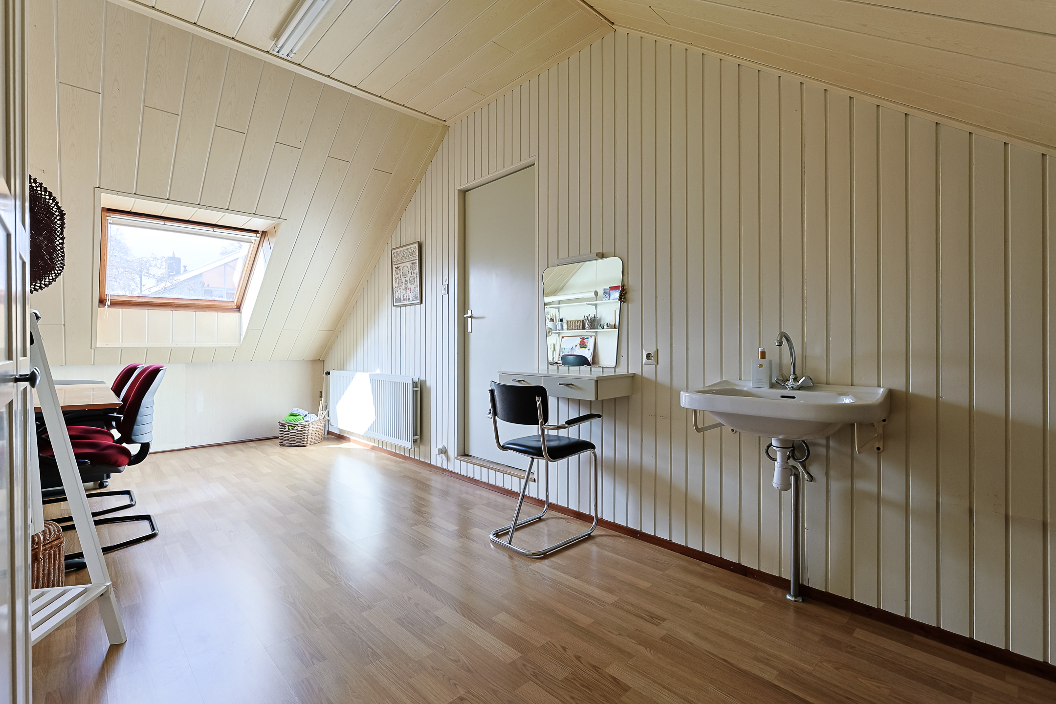 Eengezinswoning Geschakelde twee onder een kapwoning Amalia Van Solmsstraat 7, Alphen aan den Rijn