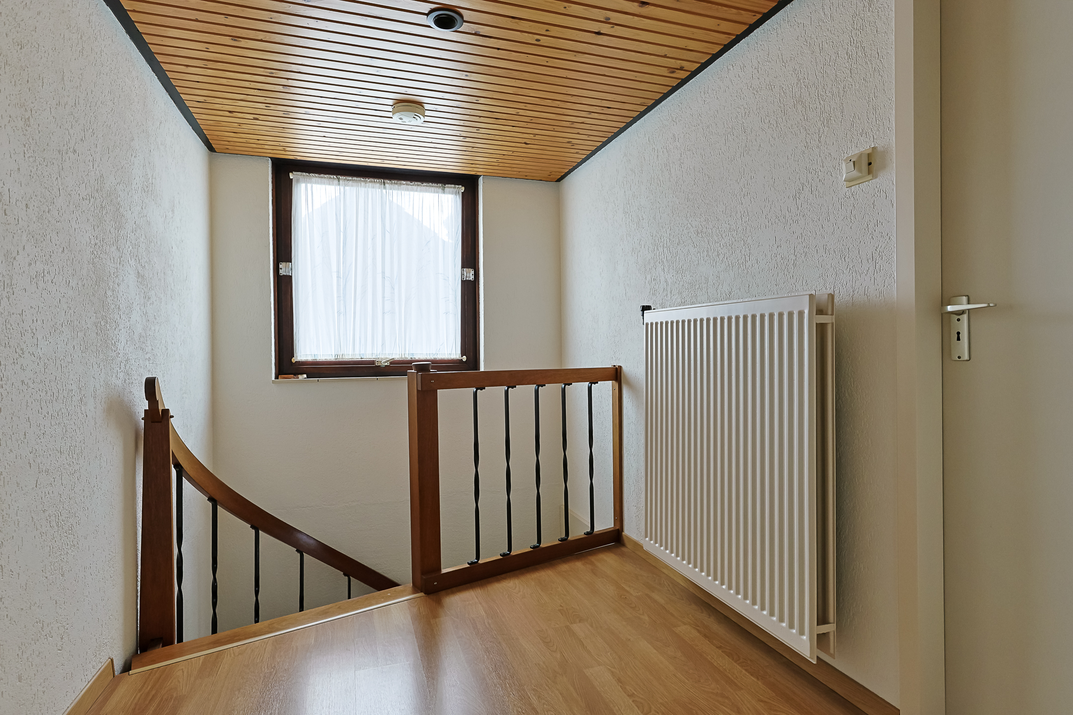 Eengezinswoning Geschakelde twee onder een kapwoning Amalia Van Solmsstraat 7, Alphen aan den Rijn