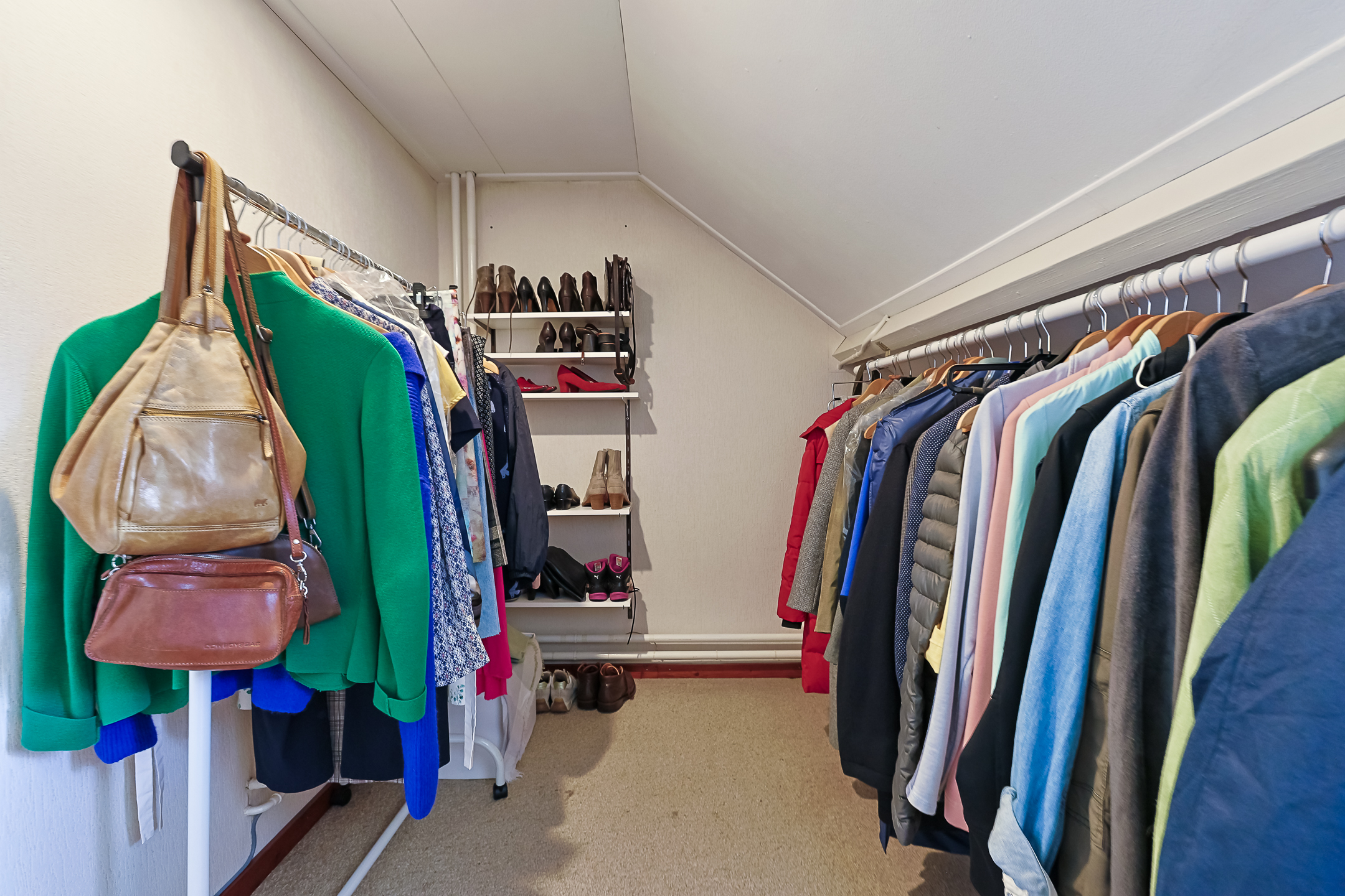 Eengezinswoning Geschakelde twee onder een kapwoning Amalia Van Solmsstraat 7, Alphen aan den Rijn