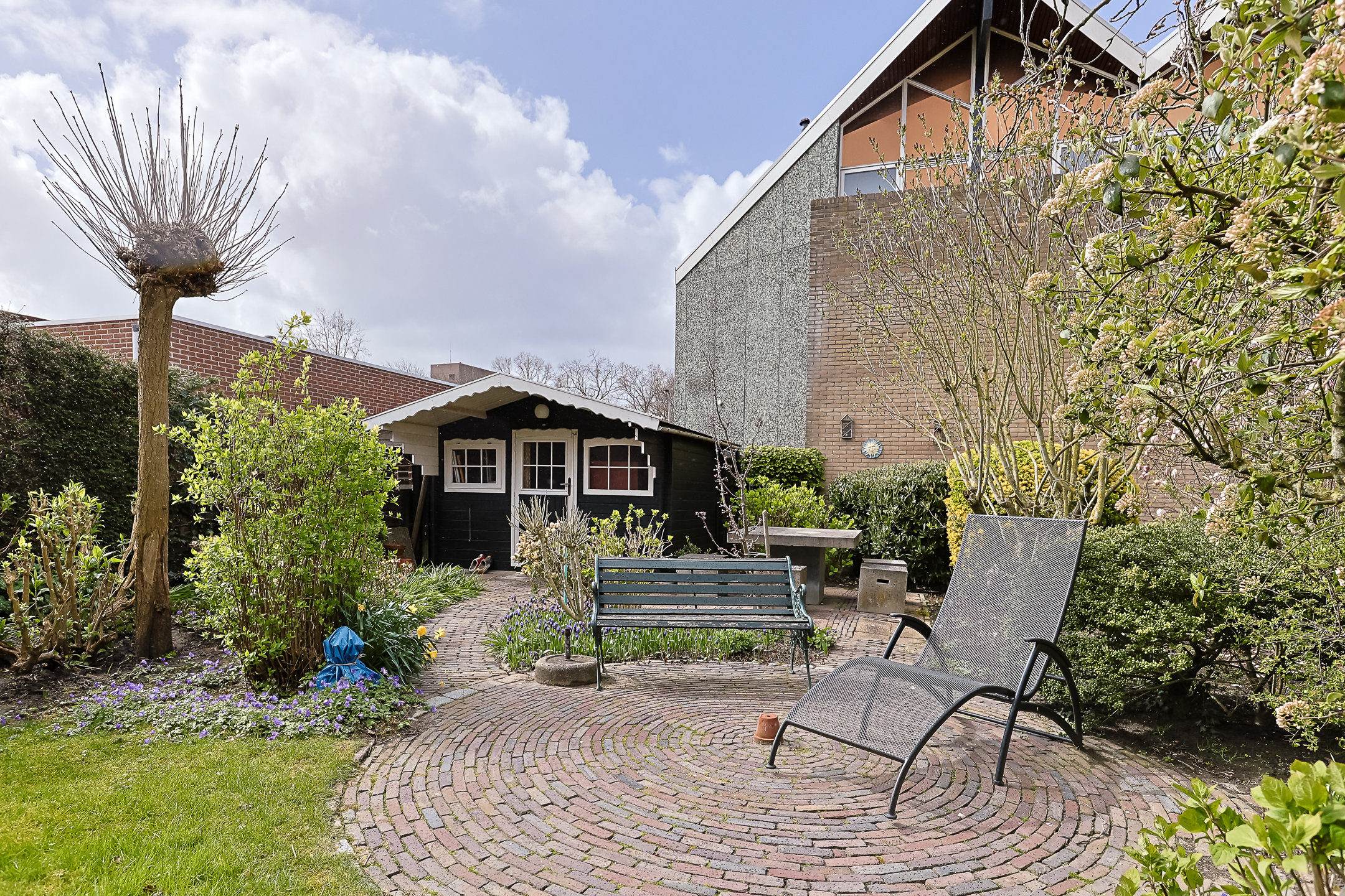 Eengezinswoning Geschakelde twee onder een kapwoning Amalia Van Solmsstraat 7, Alphen aan den Rijn