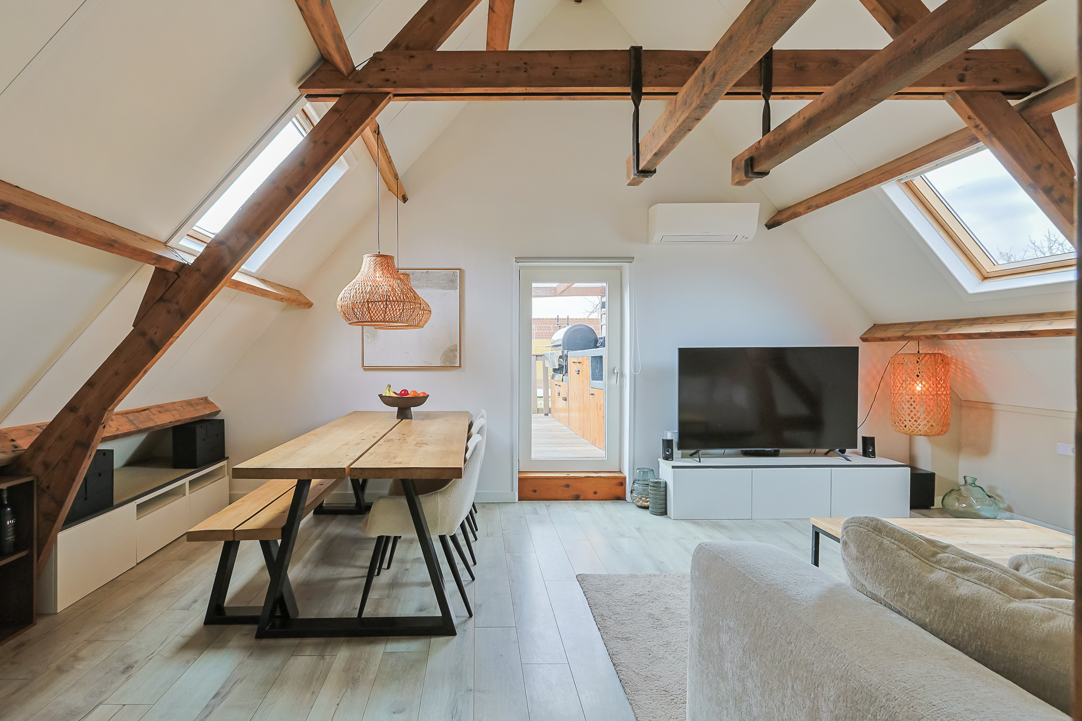 Bovenwoning Appartement Comriekade 11c, Woubrugge