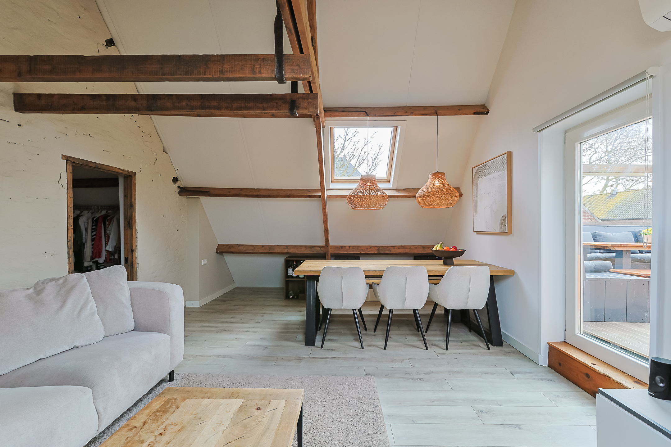 Bovenwoning Appartement Comriekade 11c, Woubrugge