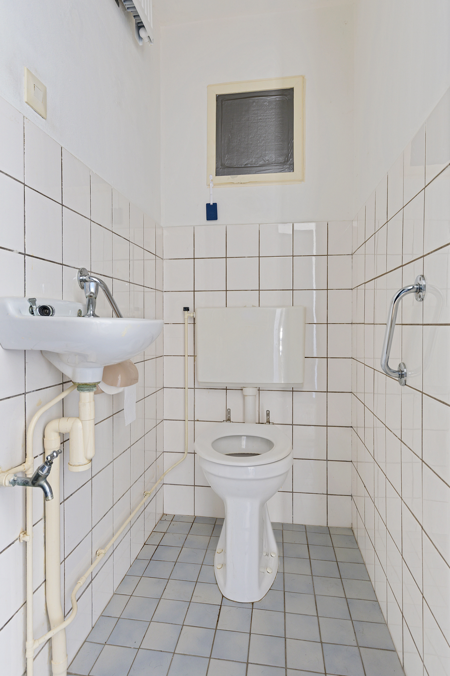 Eengezinswoning Tussenwoning Julianalaan 3, Woubrugge