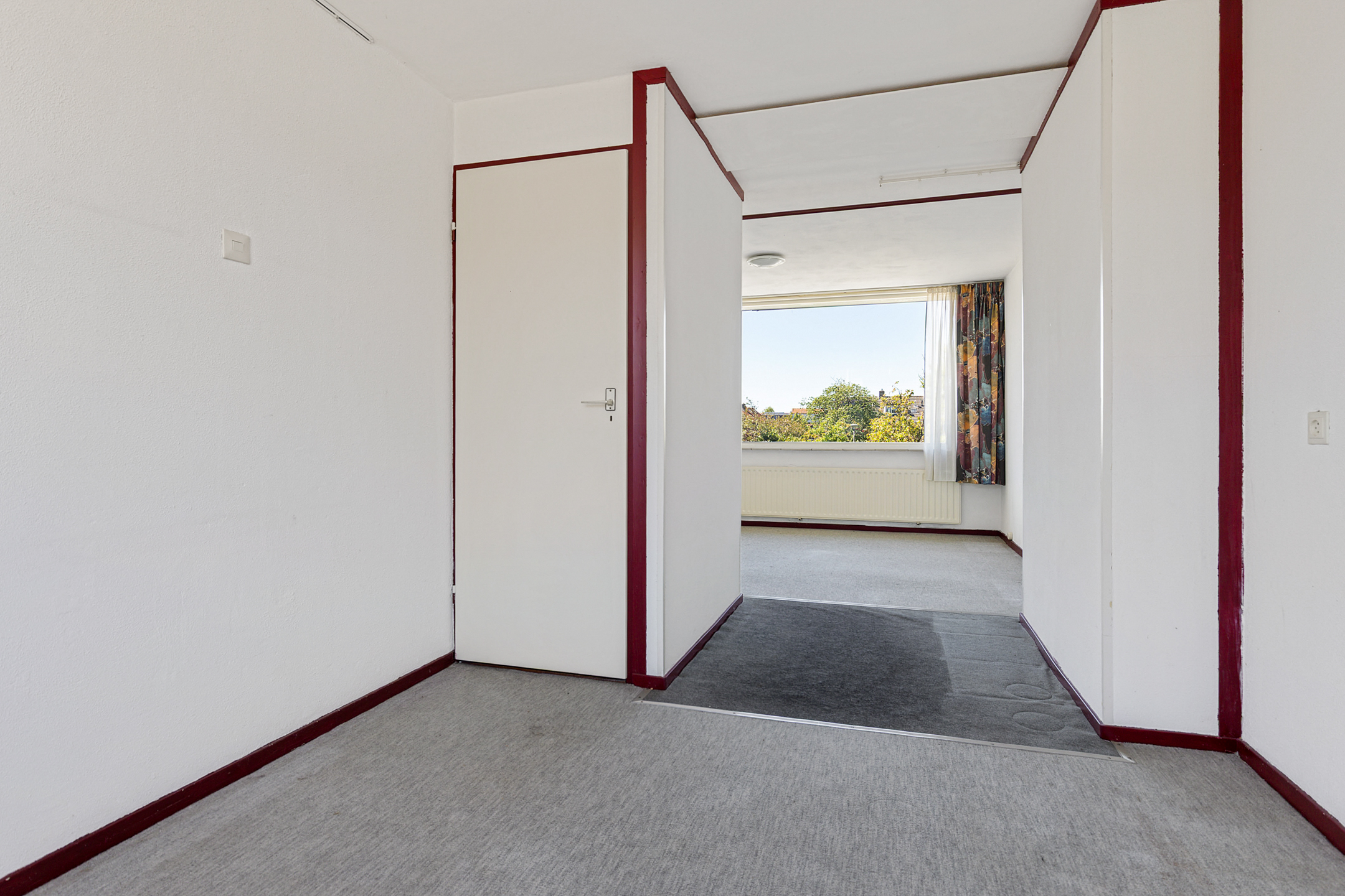 Eengezinswoning Tussenwoning Julianalaan 3, Woubrugge