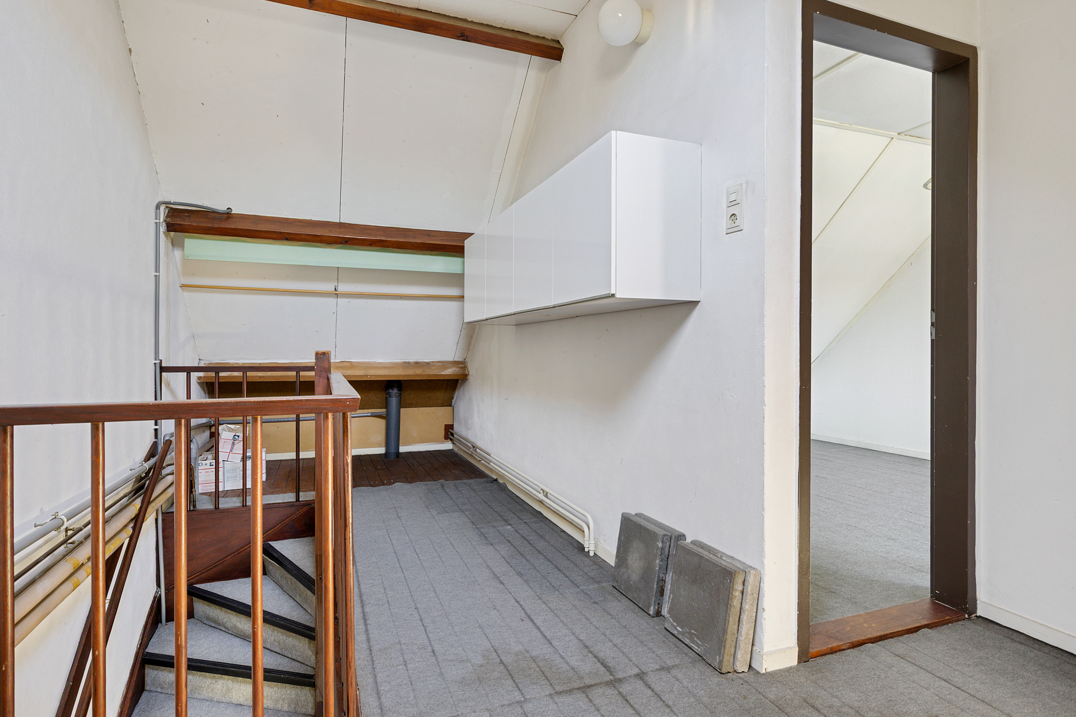 Eengezinswoning Tussenwoning Julianalaan 3, Woubrugge