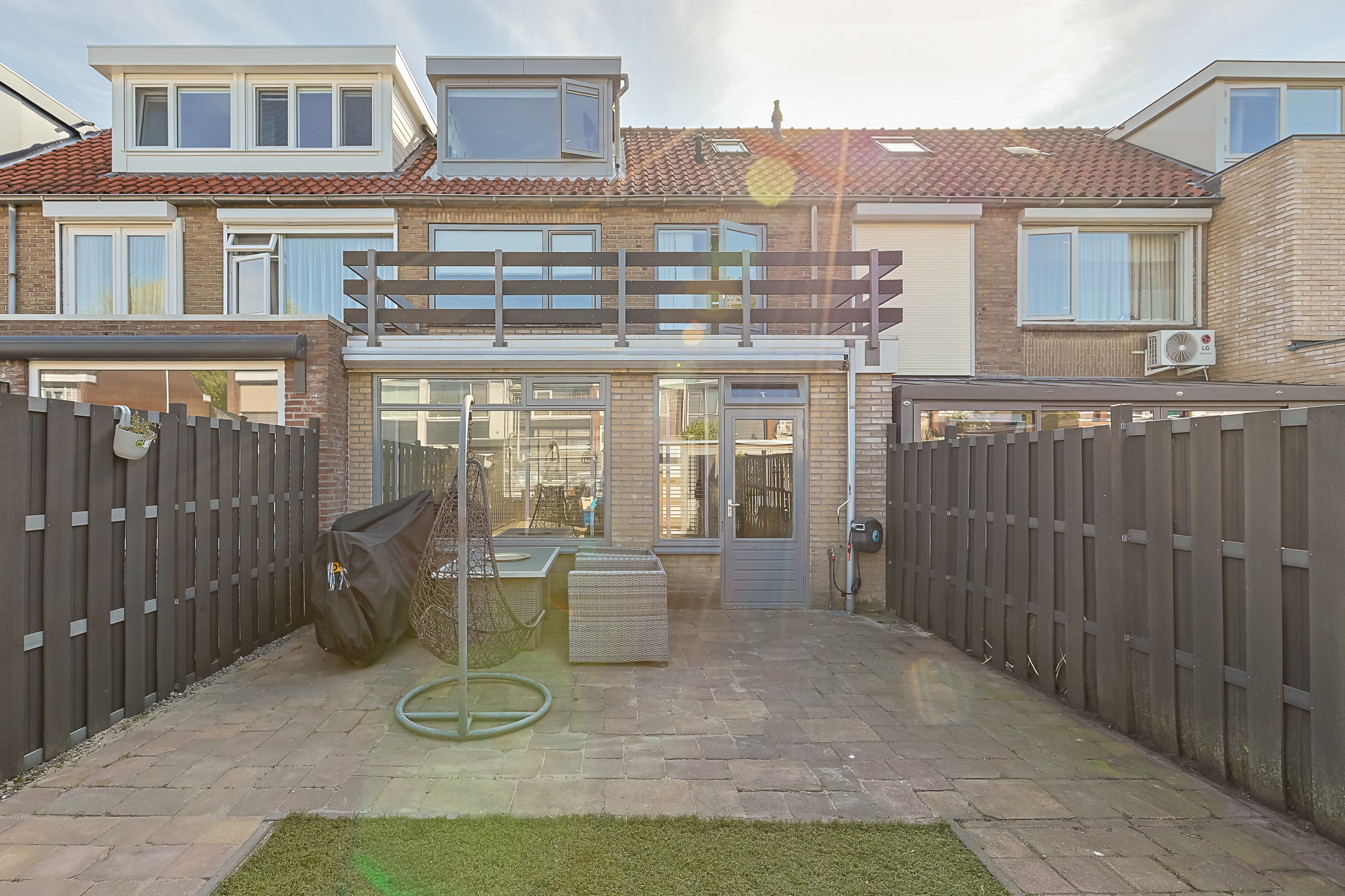 Eengezinswoning Tussenwoning Kastanjestraat 13, Alphen aan den Rijn
