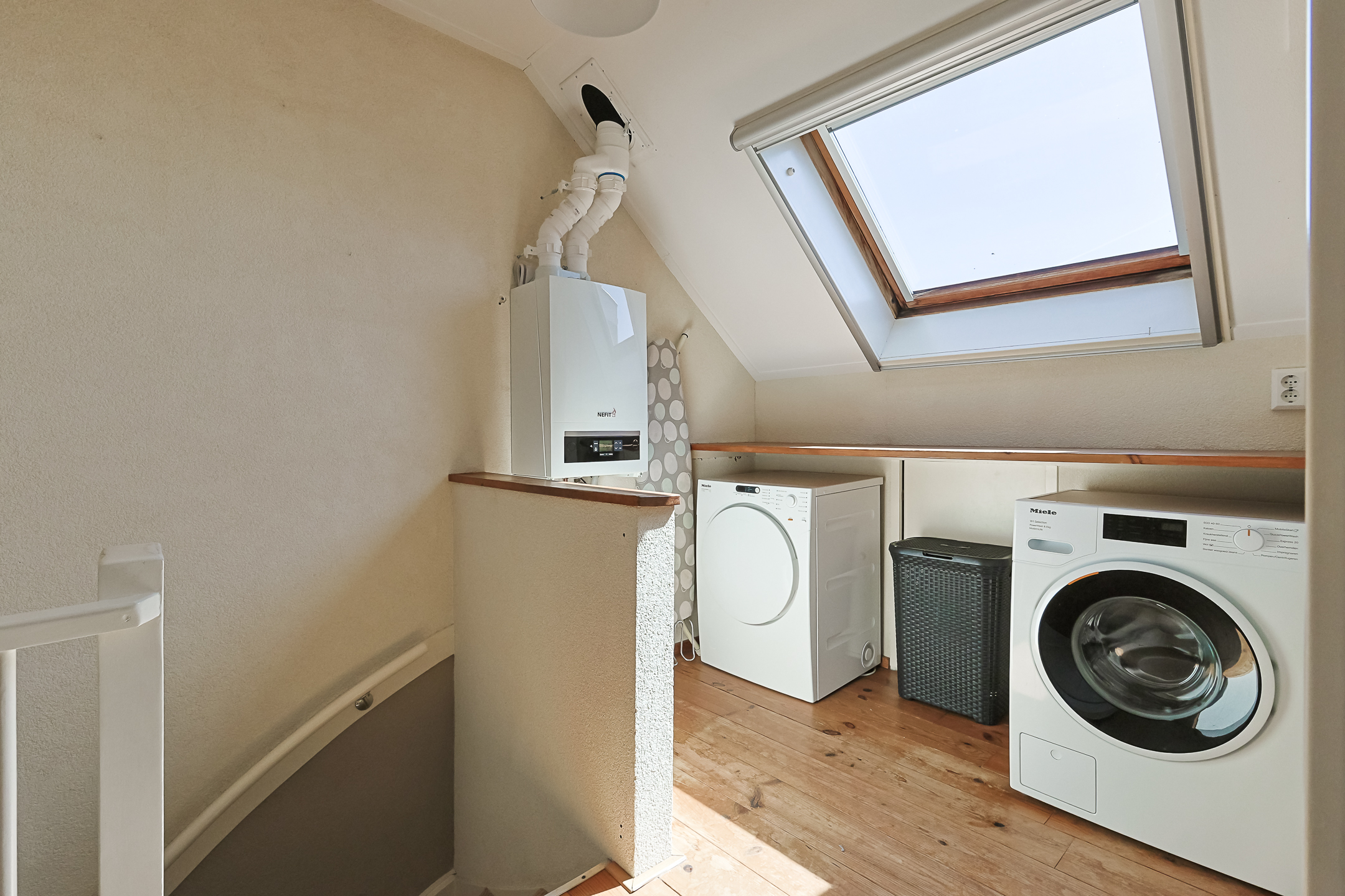 Eengezinswoning Hoekwoning Van Woudeweg 38, Woubrugge
