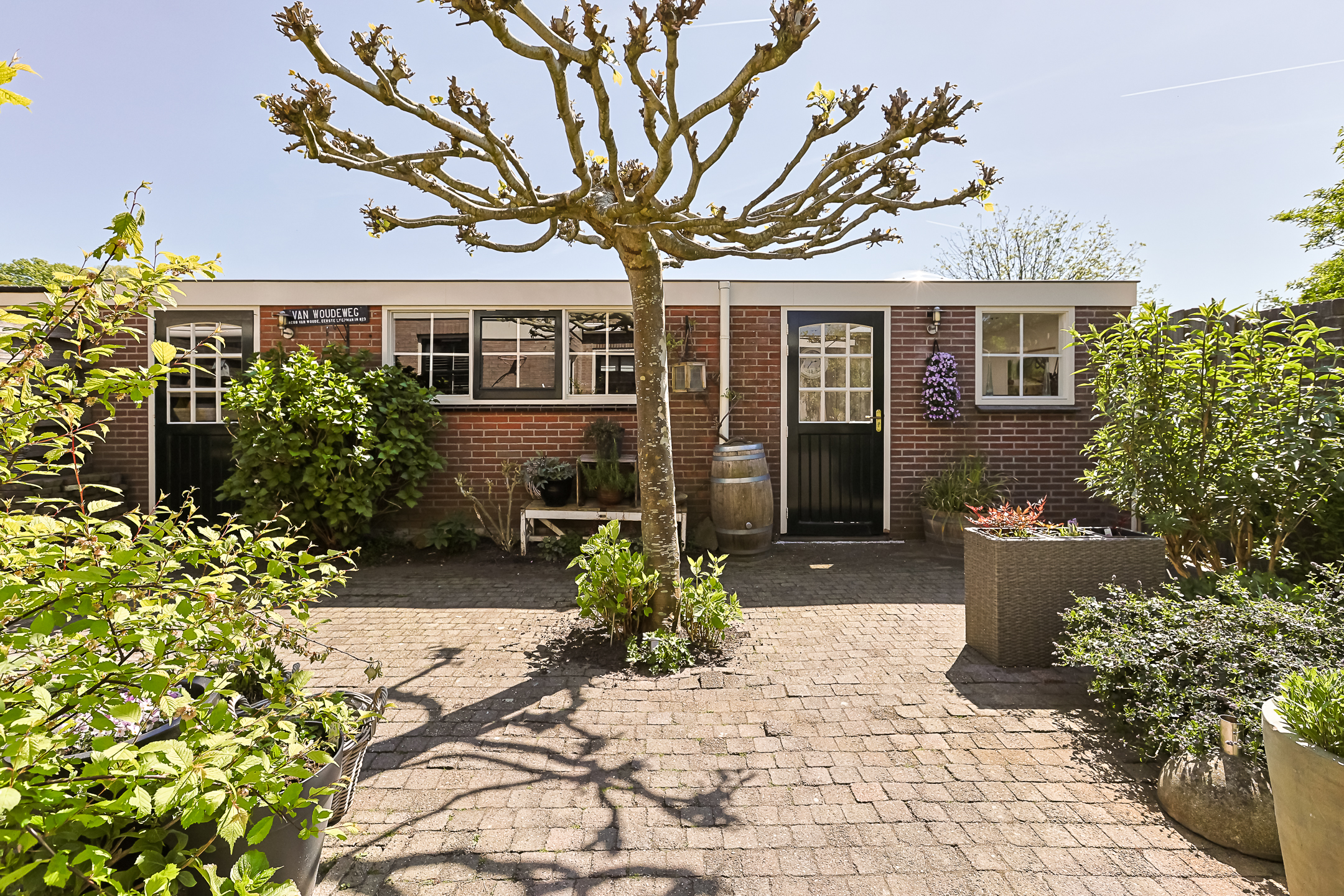 Eengezinswoning Hoekwoning Van Woudeweg 38, Woubrugge