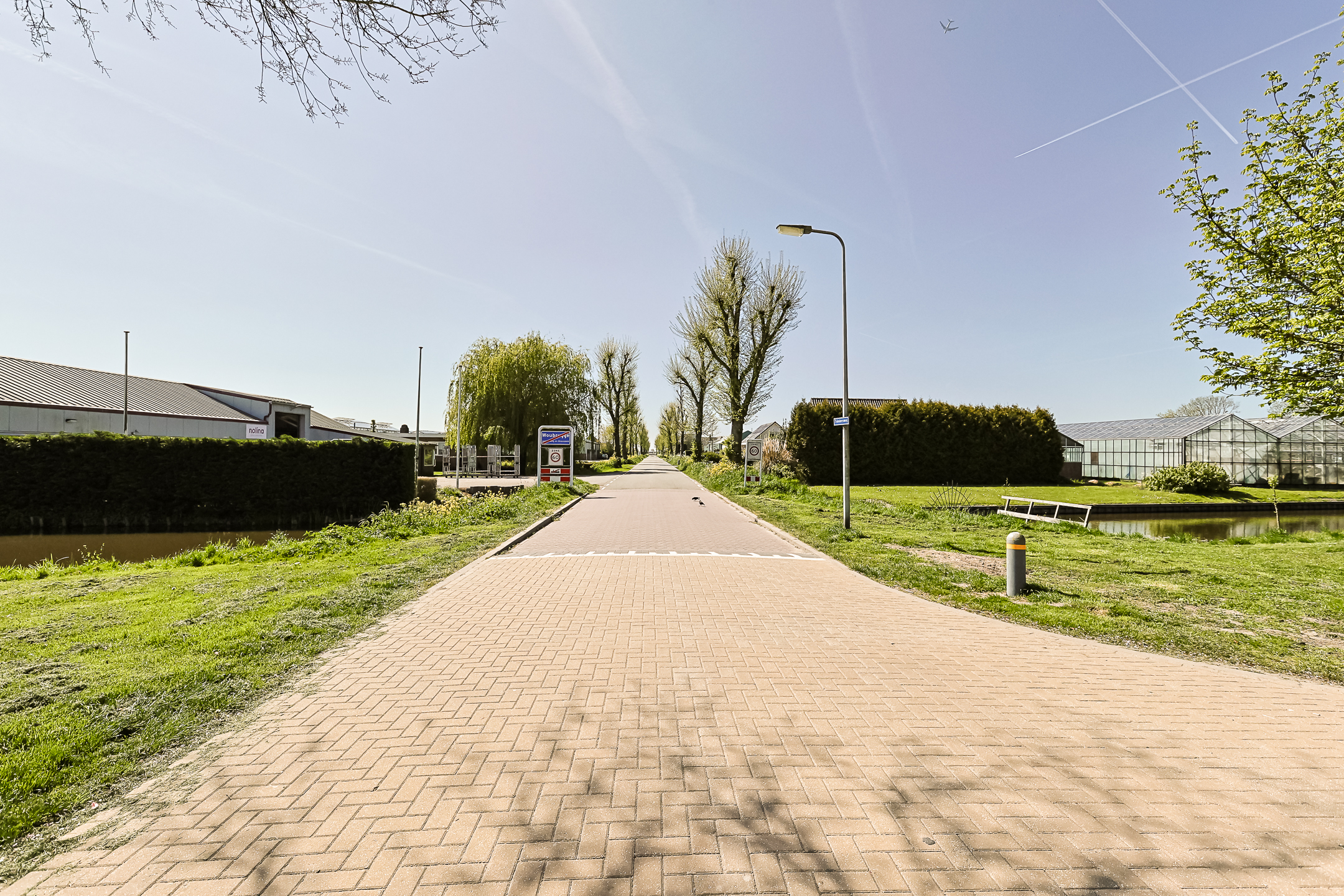 Eengezinswoning Hoekwoning Van Woudeweg 38, Woubrugge