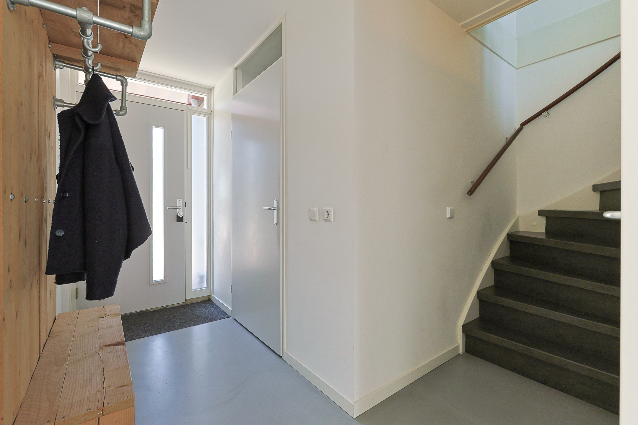 Eengezinswoning Tussenwoning Ringslootpad 49, Nieuwkoop