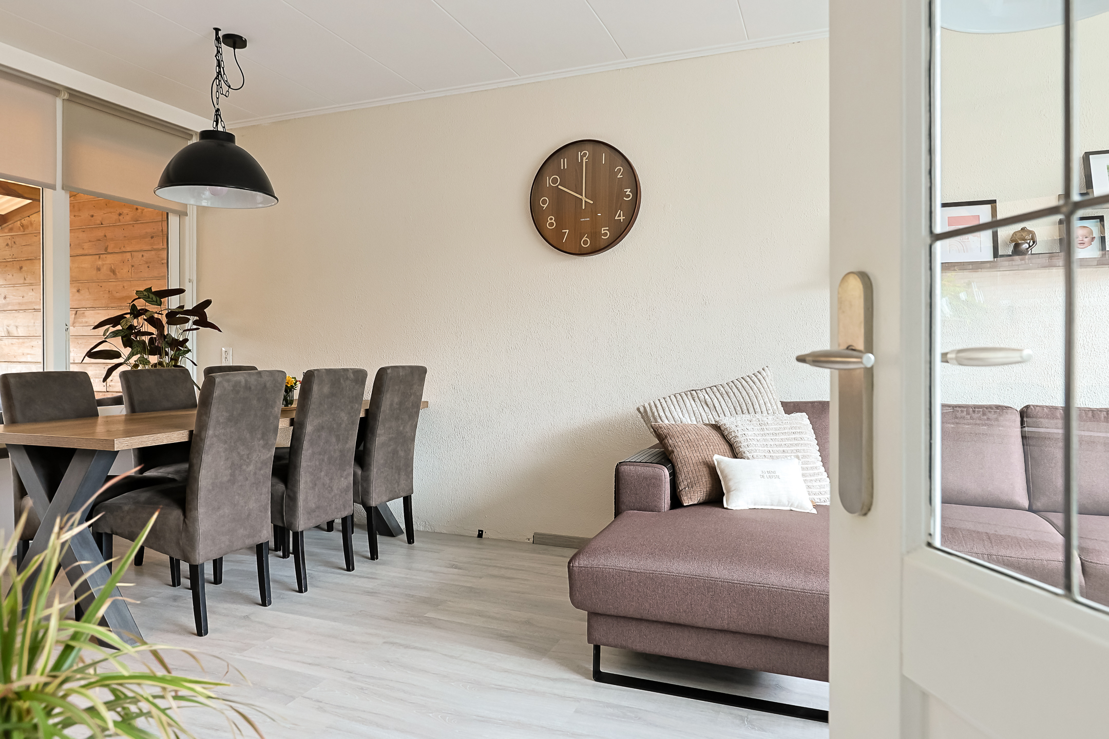 Eengezinswoning Tussenwoning Barentszstraat 23, Alphen aan den Rijn