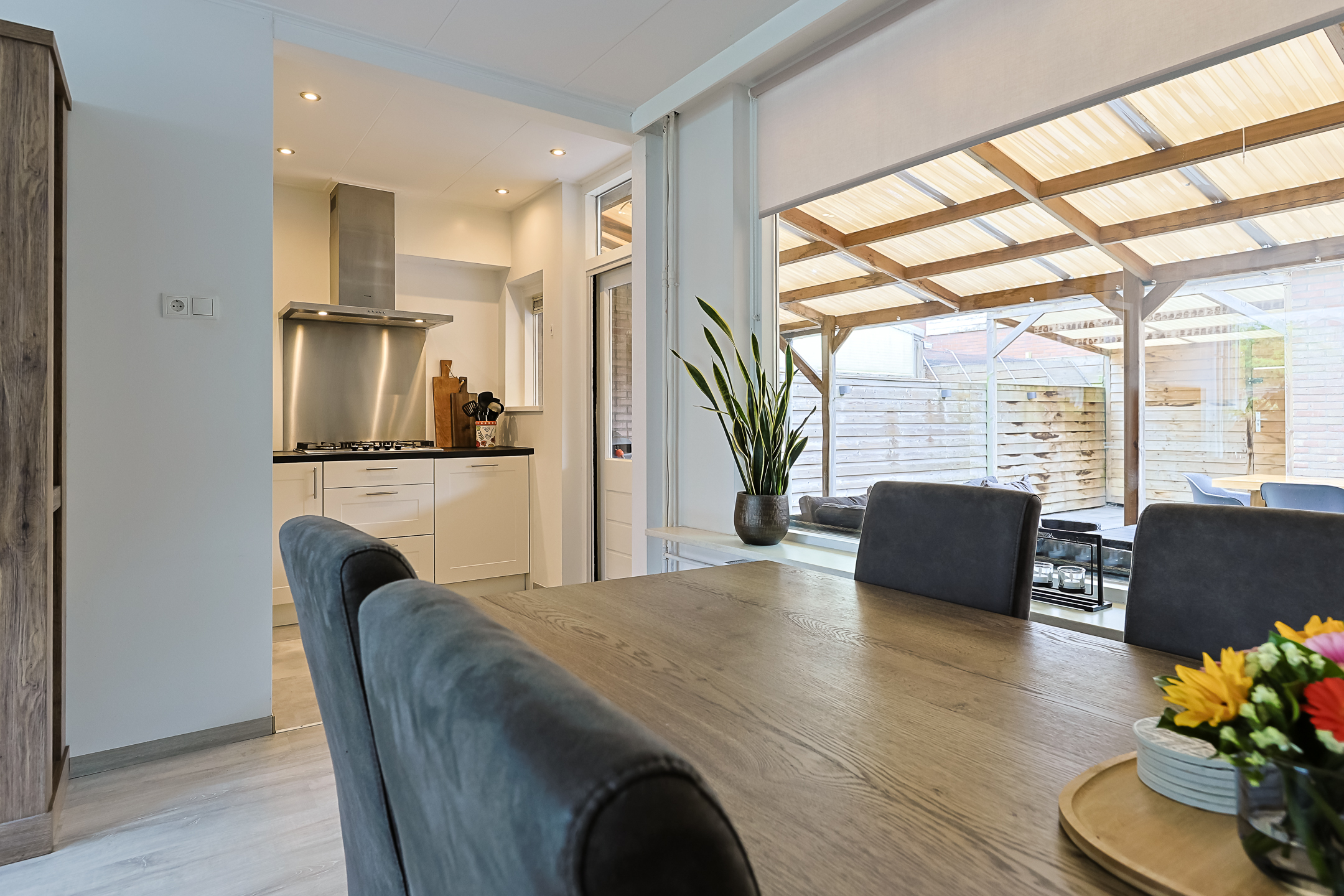 Eengezinswoning Tussenwoning Barentszstraat 23, Alphen aan den Rijn
