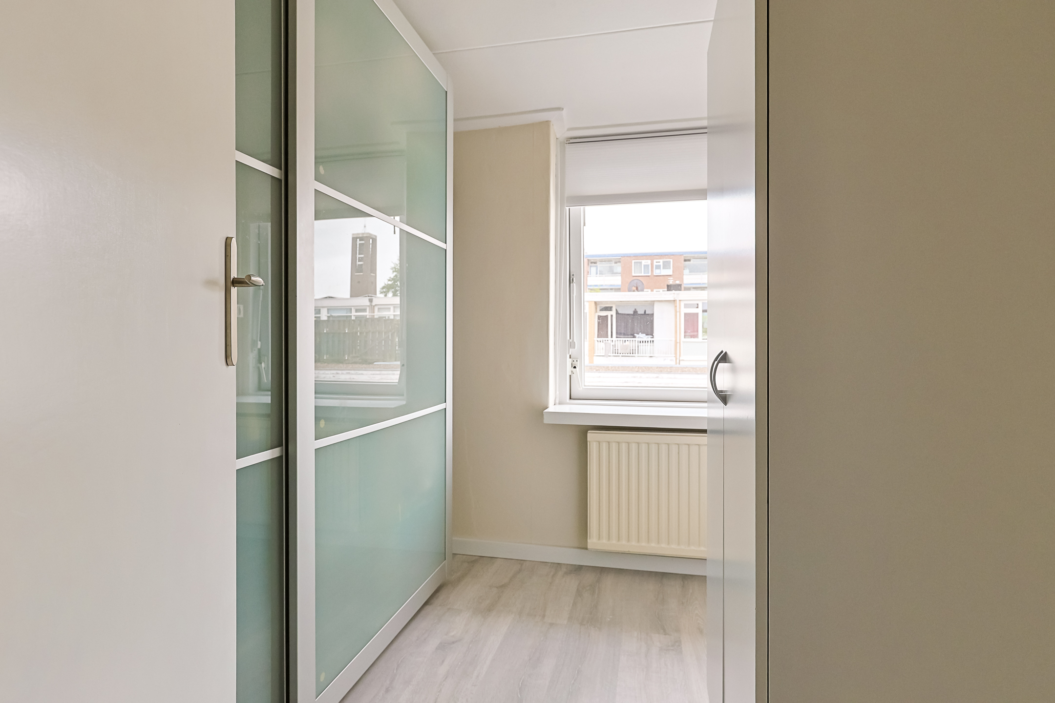 Eengezinswoning Tussenwoning Barentszstraat 23, Alphen aan den Rijn