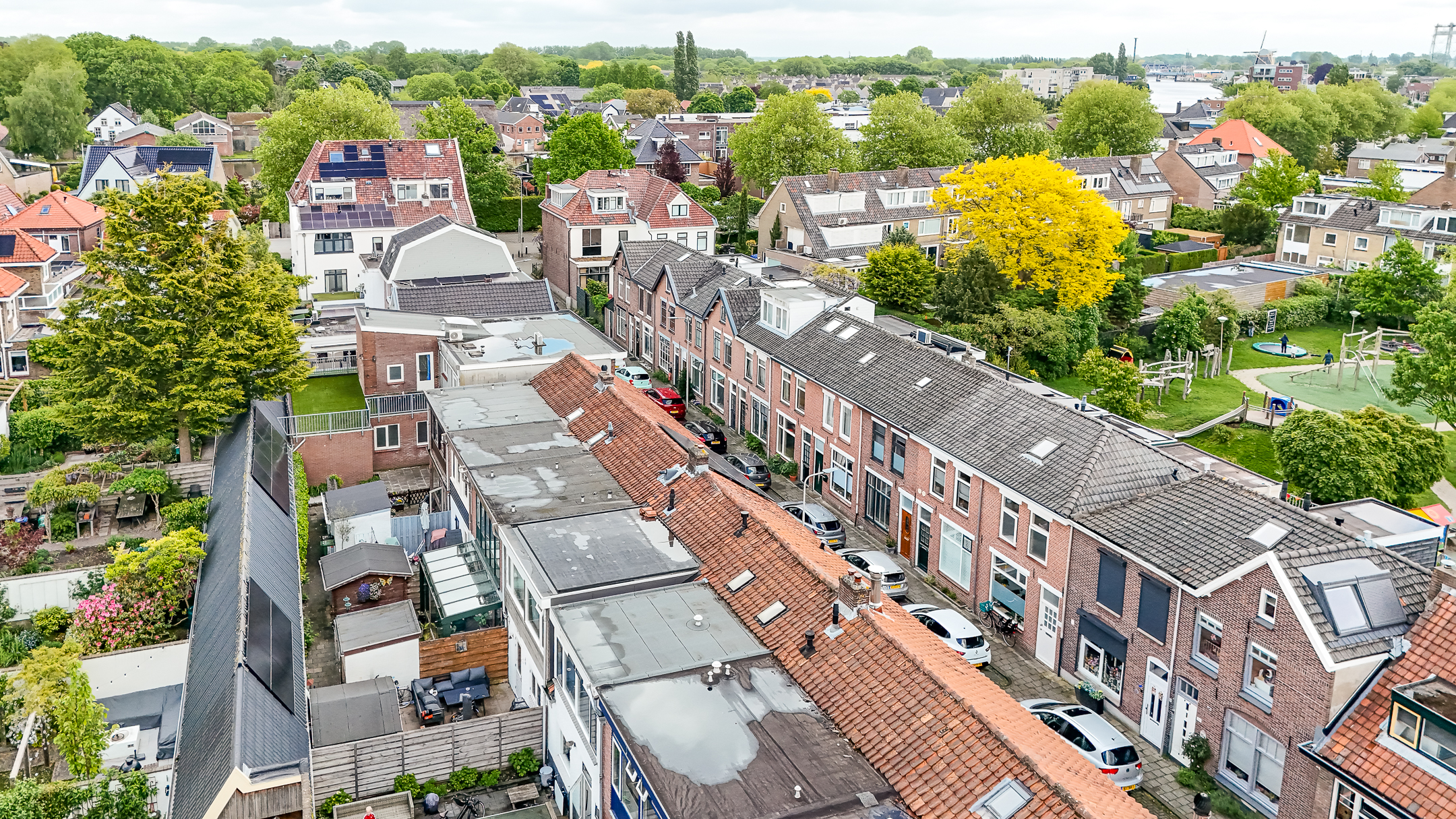 Eengezinswoning Tussenwoning Vorselenburgstraat 13, Alphen aan den Rijn