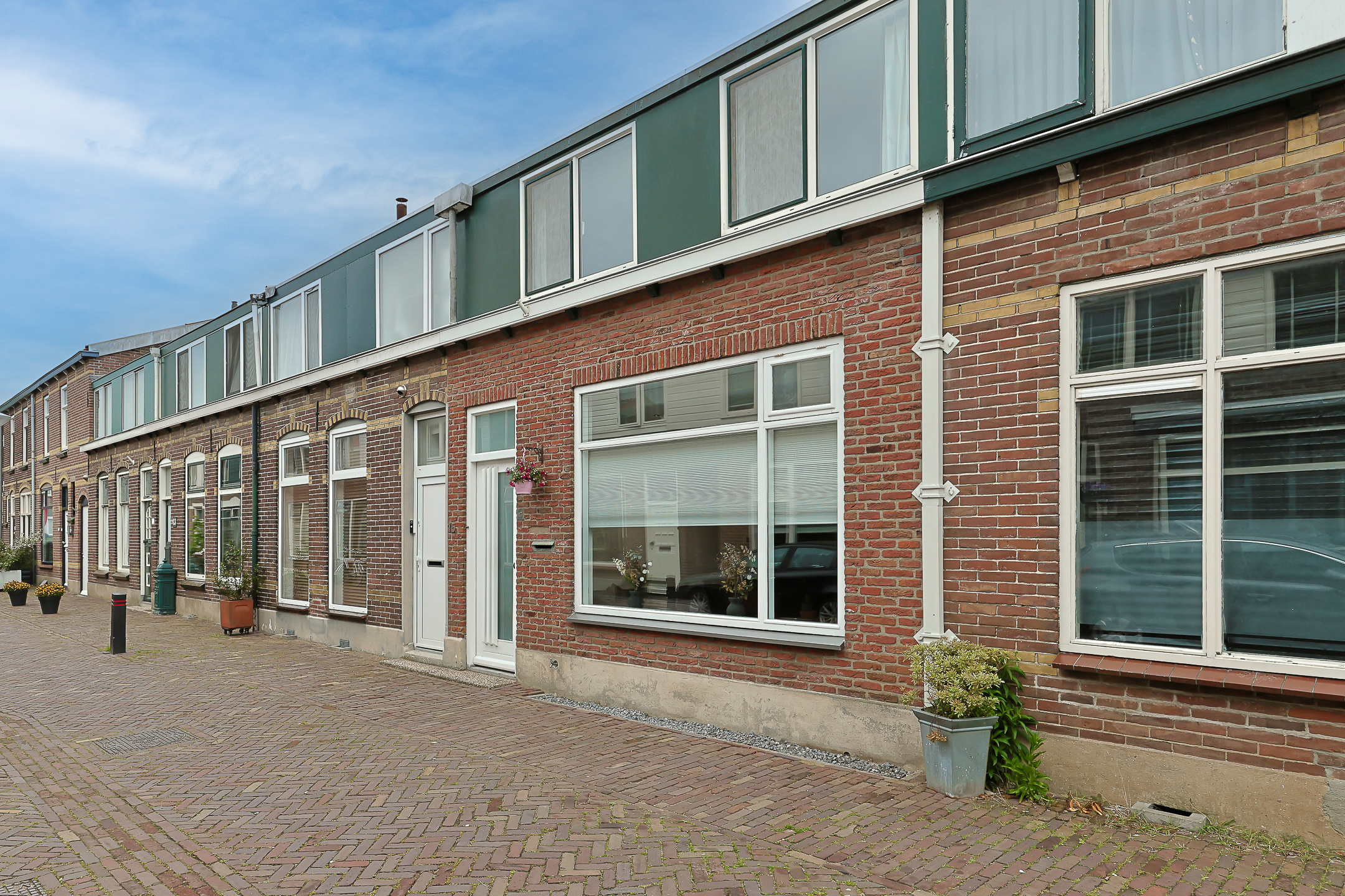 Eengezinswoning Tussenwoning Prinsenlaan 17, Alphen aan den Rijn