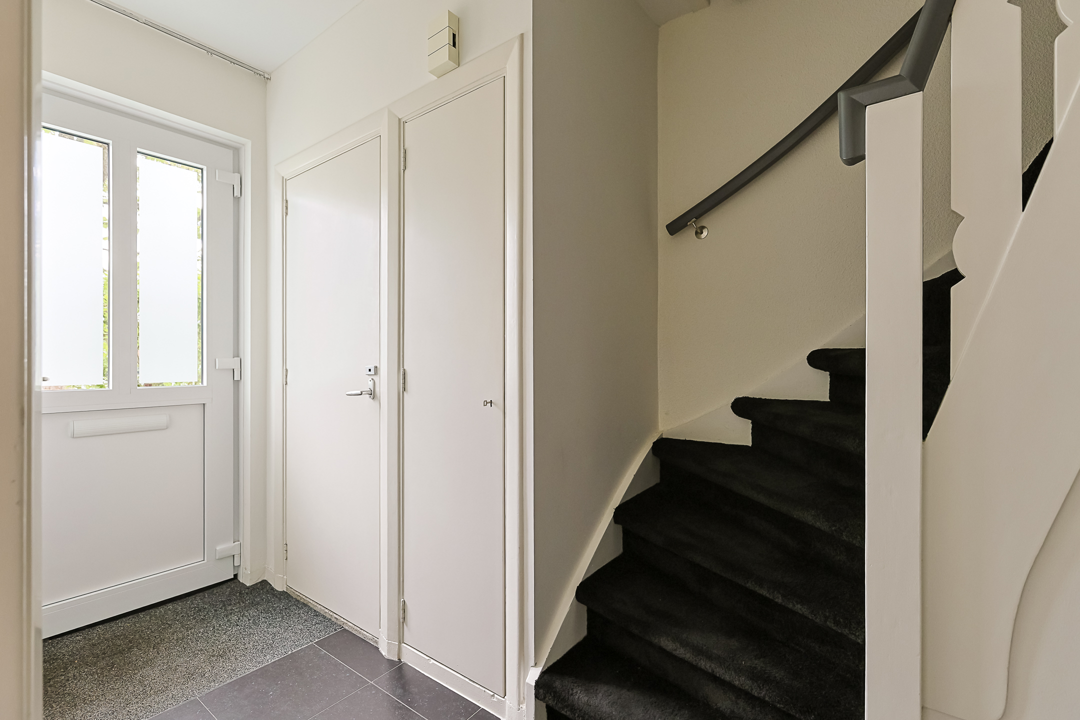Eengezinswoning Tussenwoning Van Lennepstraat 45, Alphen aan den Rijn