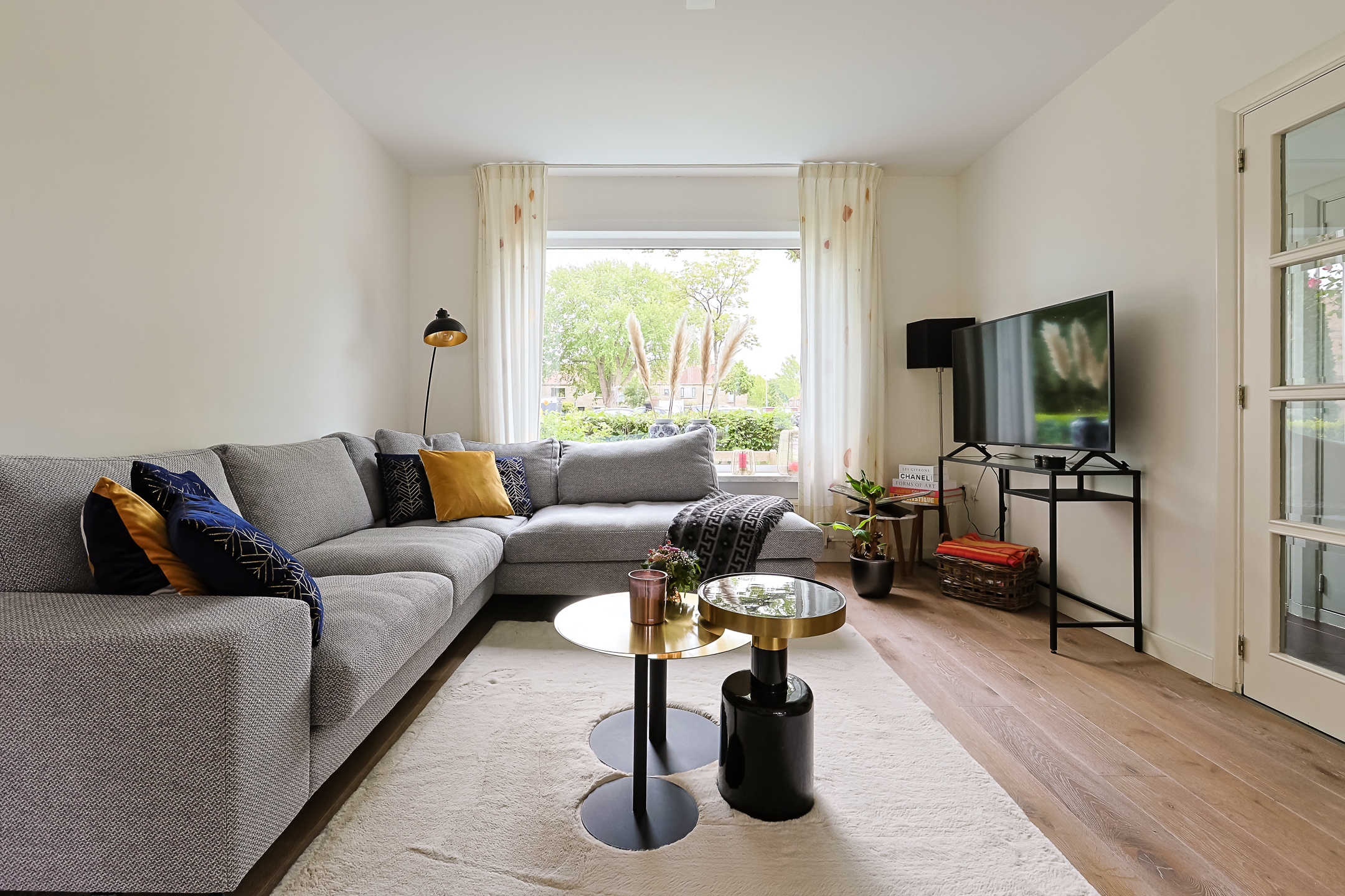 Eengezinswoning Tussenwoning Van Lennepstraat 45, Alphen aan den Rijn