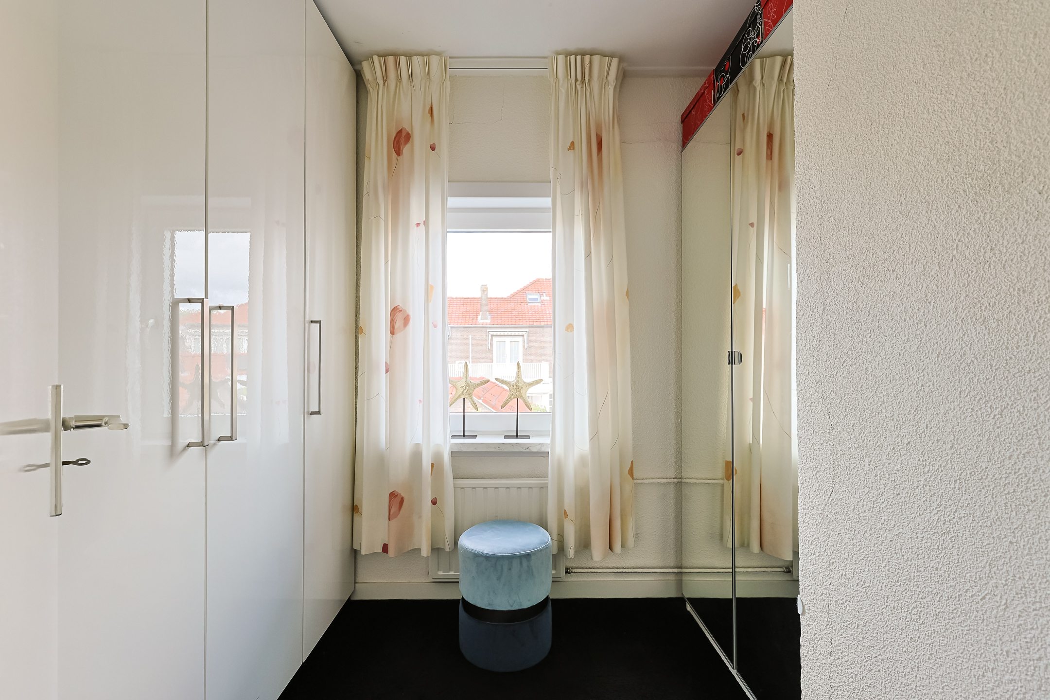 Eengezinswoning Tussenwoning Van Lennepstraat 45, Alphen aan den Rijn