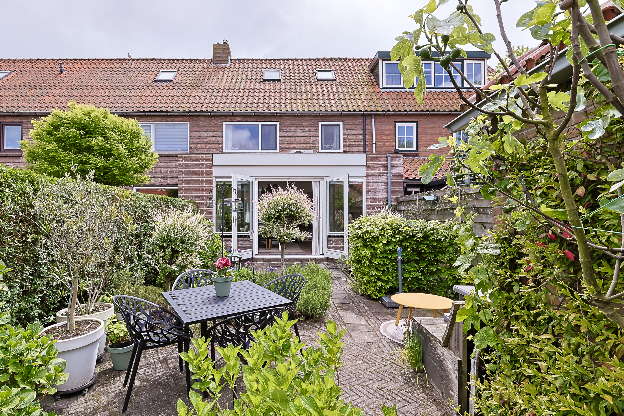Eengezinswoning Tussenwoning Van Lennepstraat 45, Alphen aan den Rijn