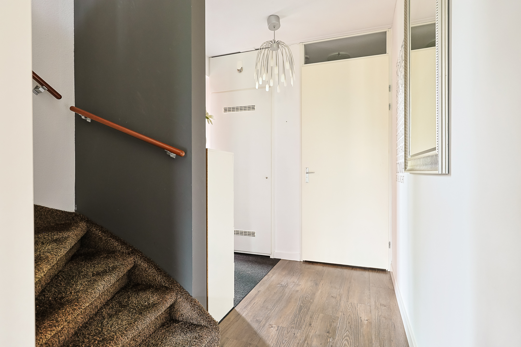 Eengezinswoning Twee onder een kapwoning Lisdodde 92, Alphen aan den Rijn