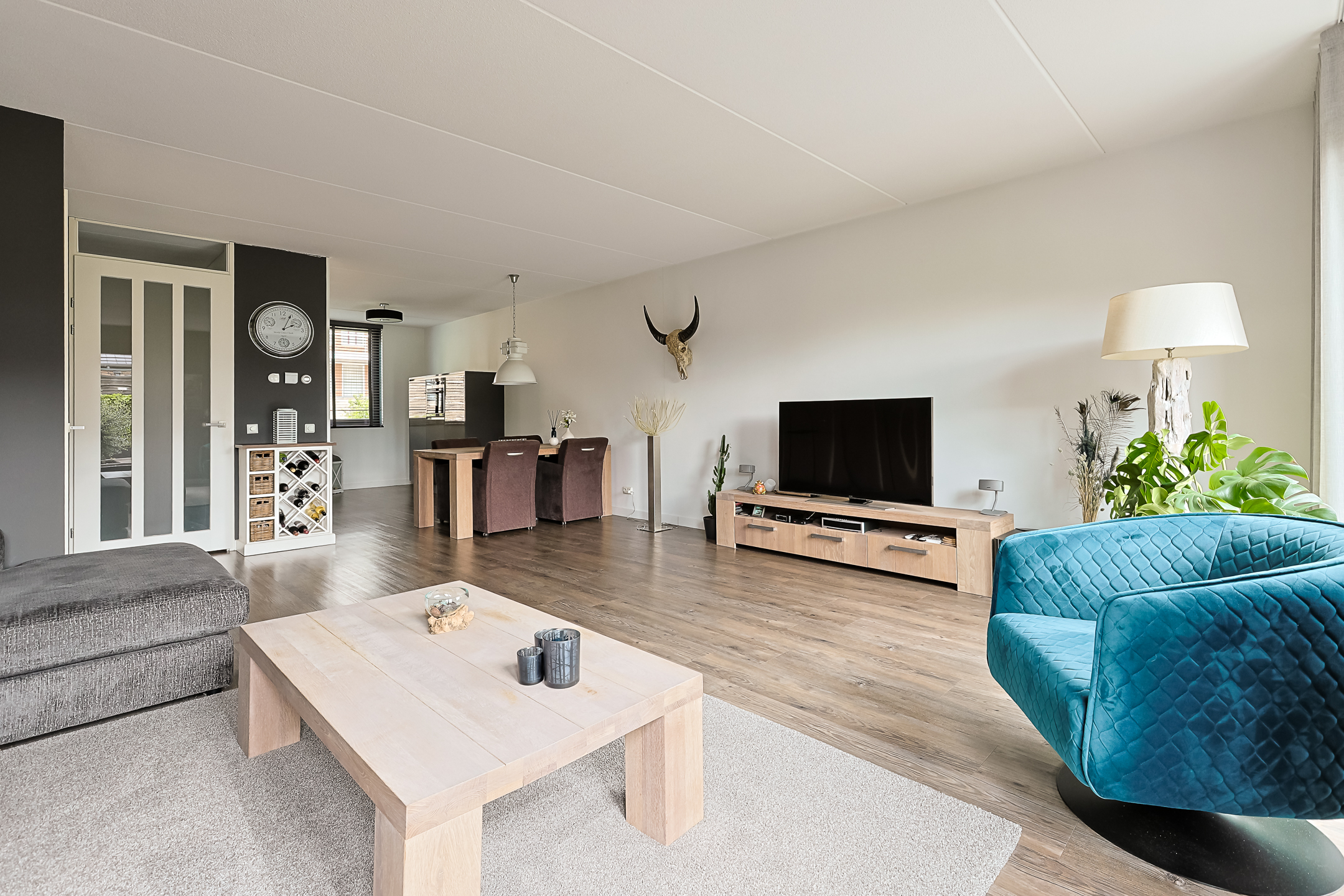 Eengezinswoning Twee onder een kapwoning Lisdodde 92, Alphen aan den Rijn