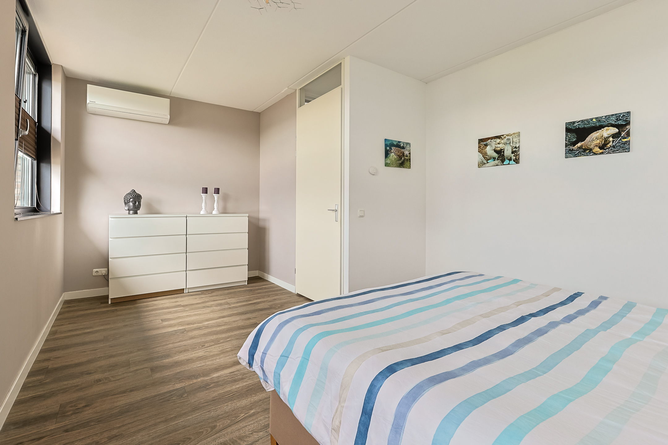 Eengezinswoning Twee onder een kapwoning Lisdodde 92, Alphen aan den Rijn