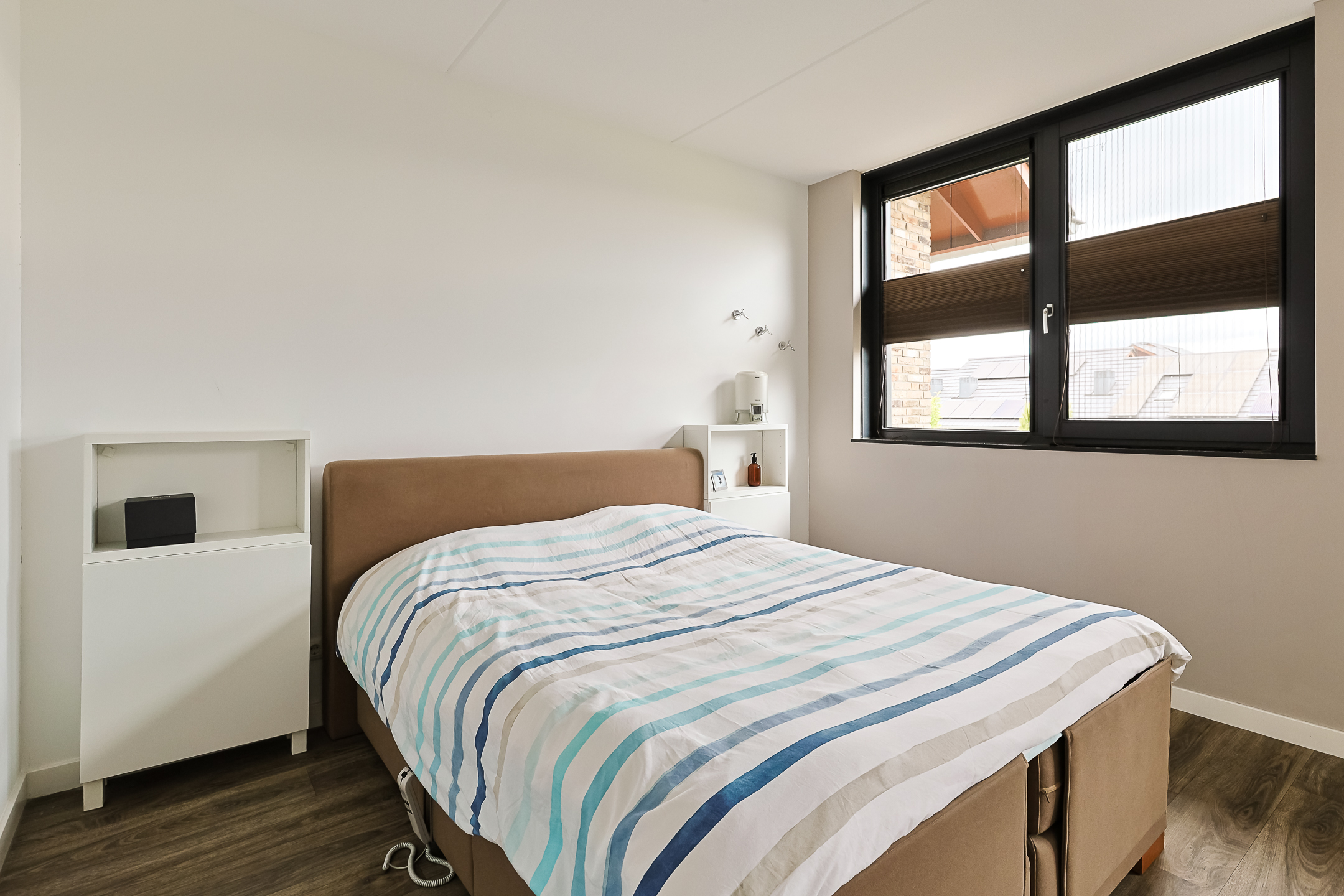 Eengezinswoning Twee onder een kapwoning Lisdodde 92, Alphen aan den Rijn