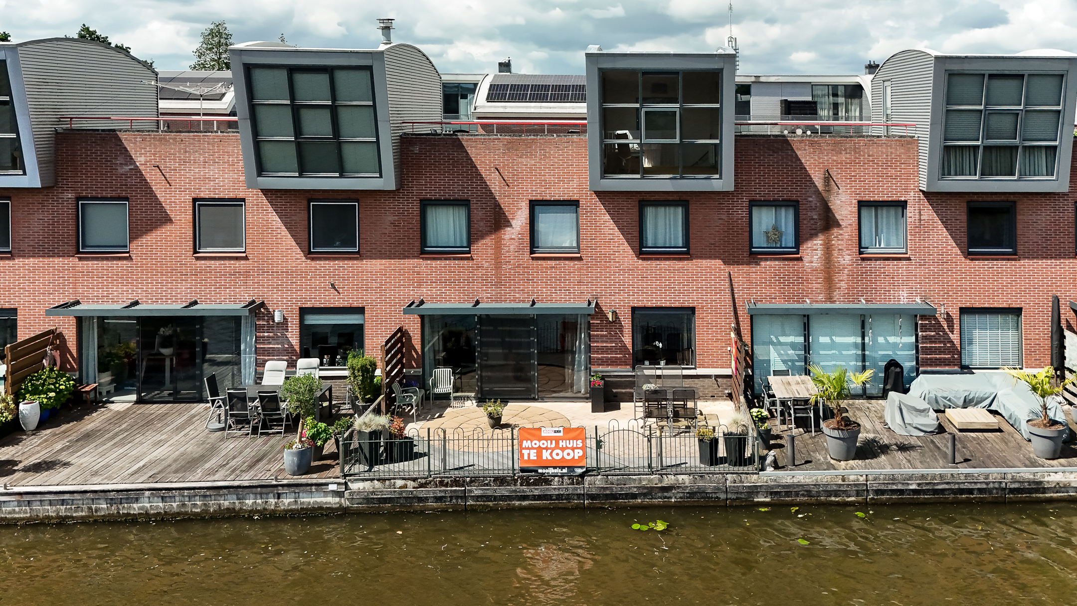 Eengezinswoning Tussenwoning Varossieaupalet 7, Alphen aan den Rijn