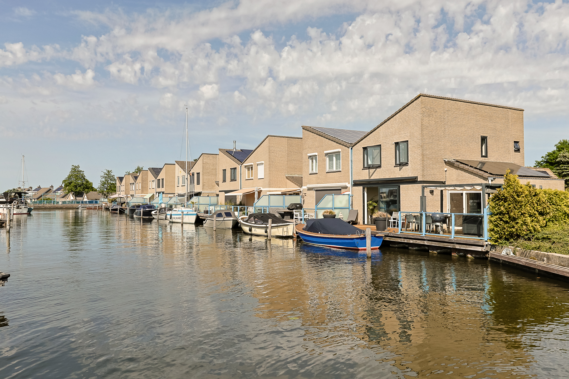 Eengezinswoning Tussenwoning Schoener 22, Alphen aan den Rijn
