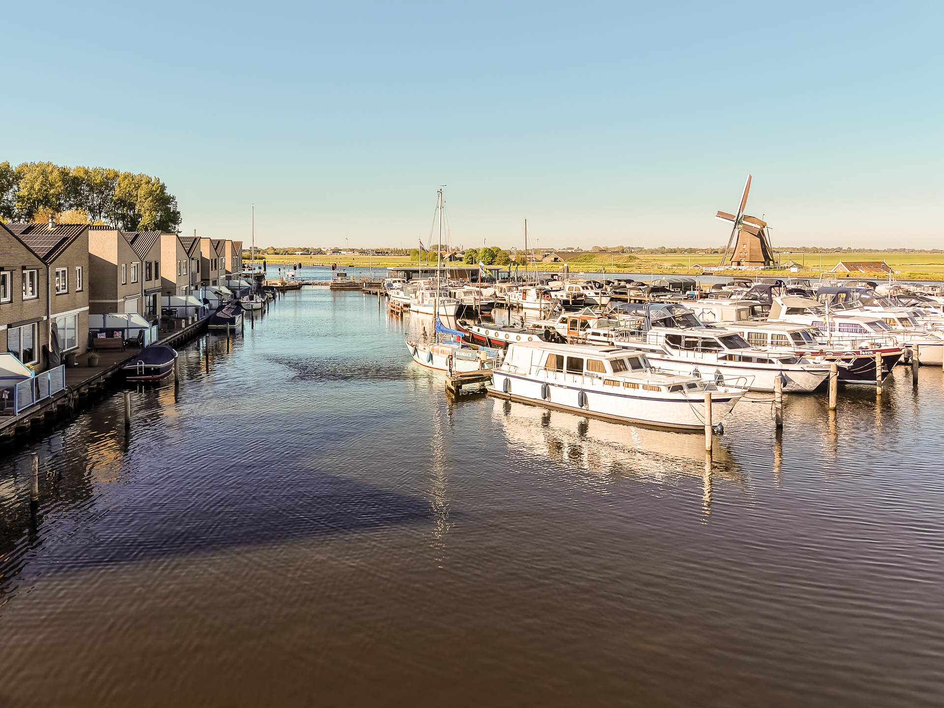 Eengezinswoning Tussenwoning Schoener 22, Alphen aan den Rijn