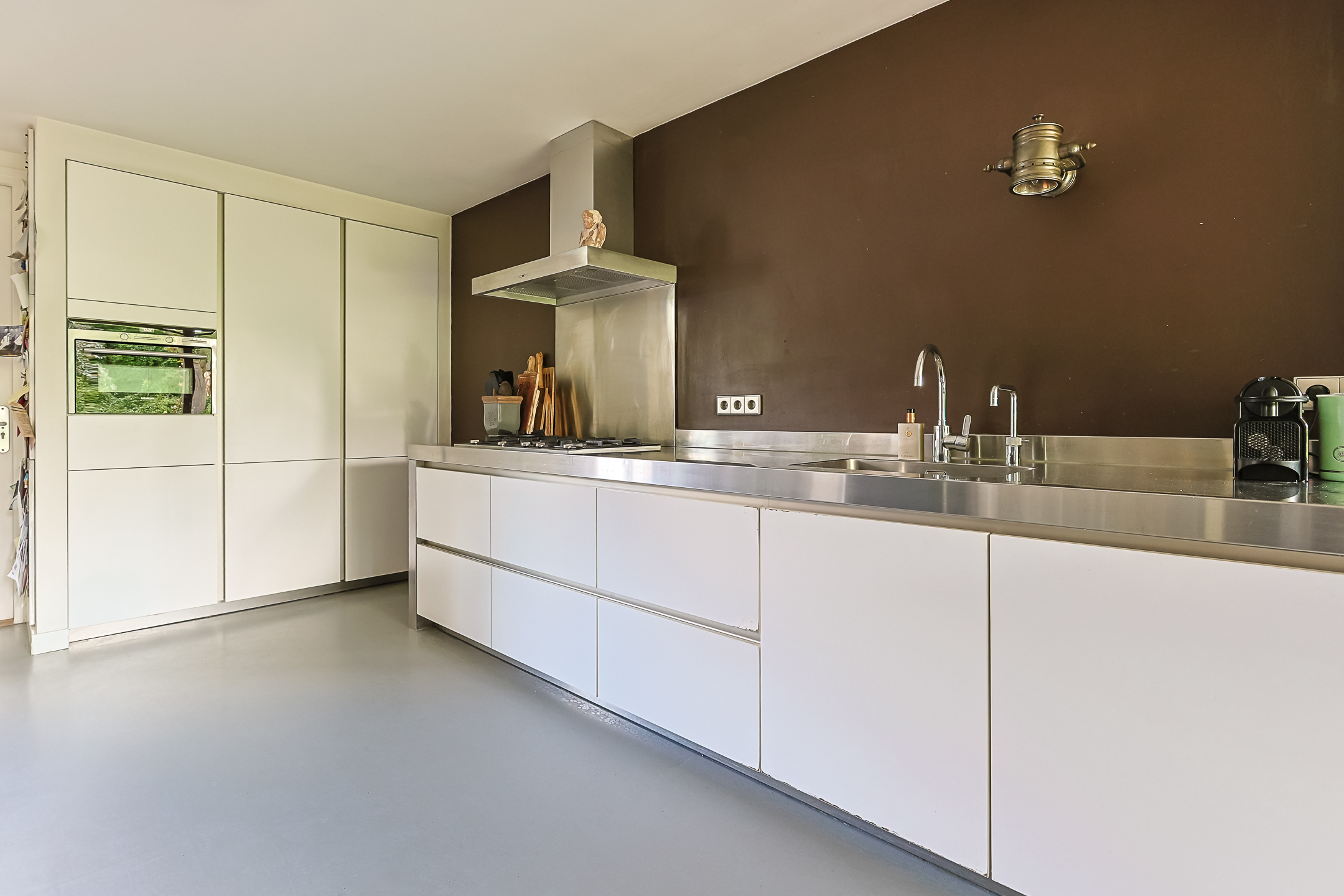 Eengezinswoning Twee onder een kapwoning Helmhof 52, Alphen aan den Rijn