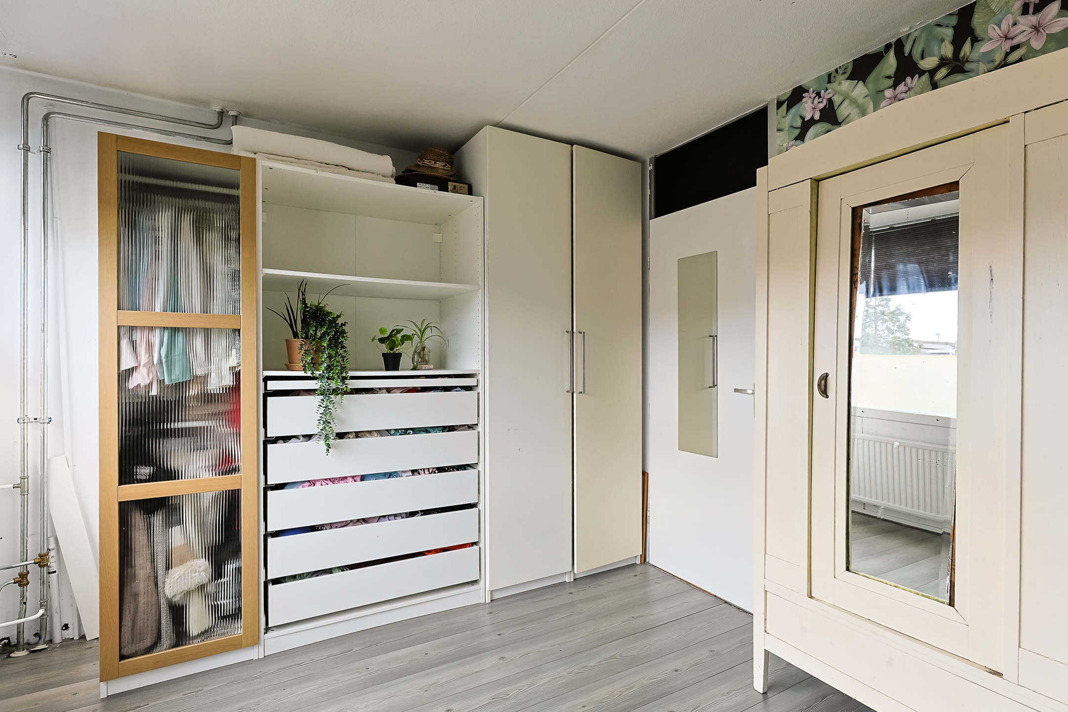 Eengezinswoning Twee onder een kapwoning Helmhof 52, Alphen aan den Rijn