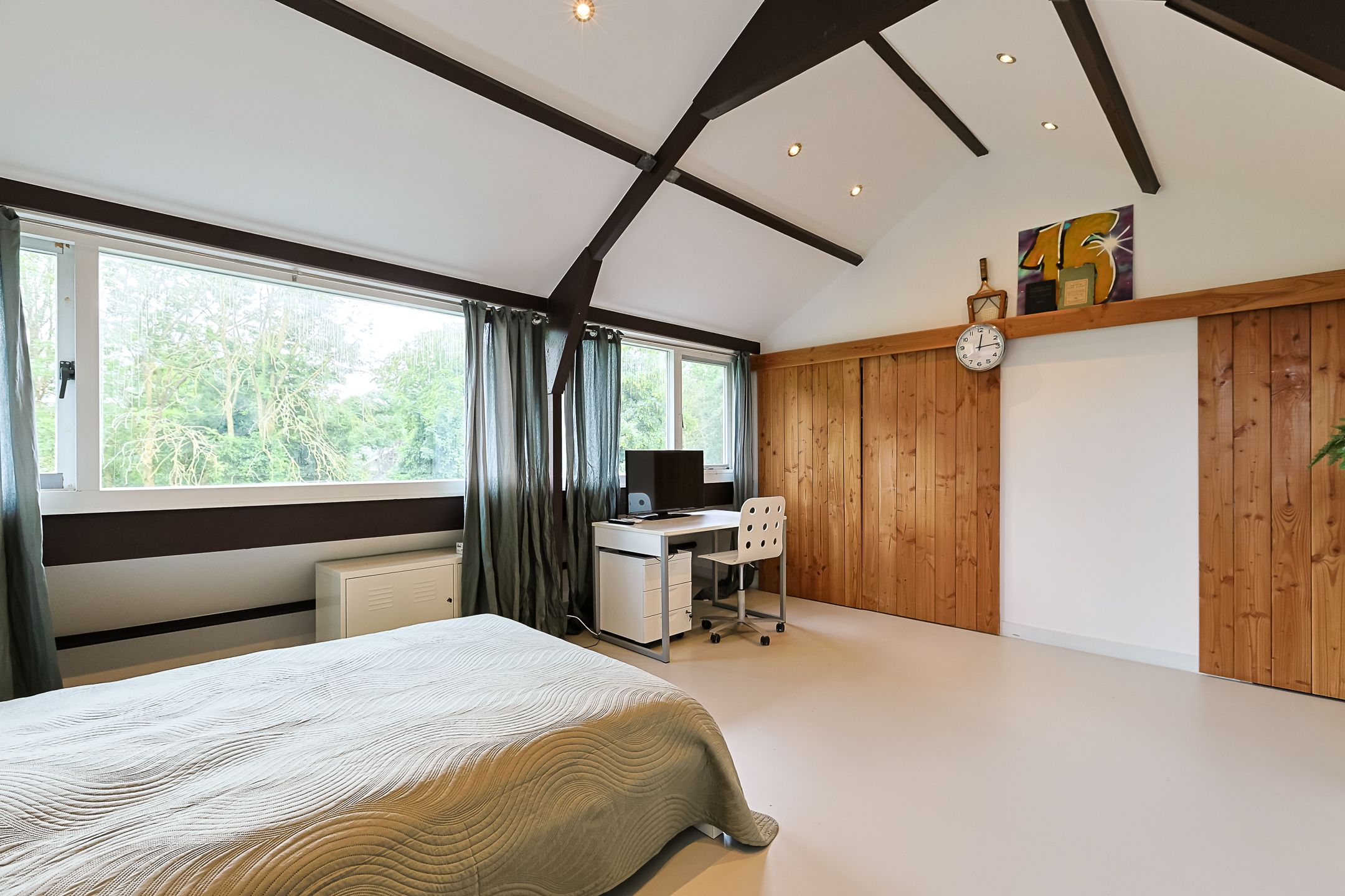 Eengezinswoning Twee onder een kapwoning Helmhof 52, Alphen aan den Rijn