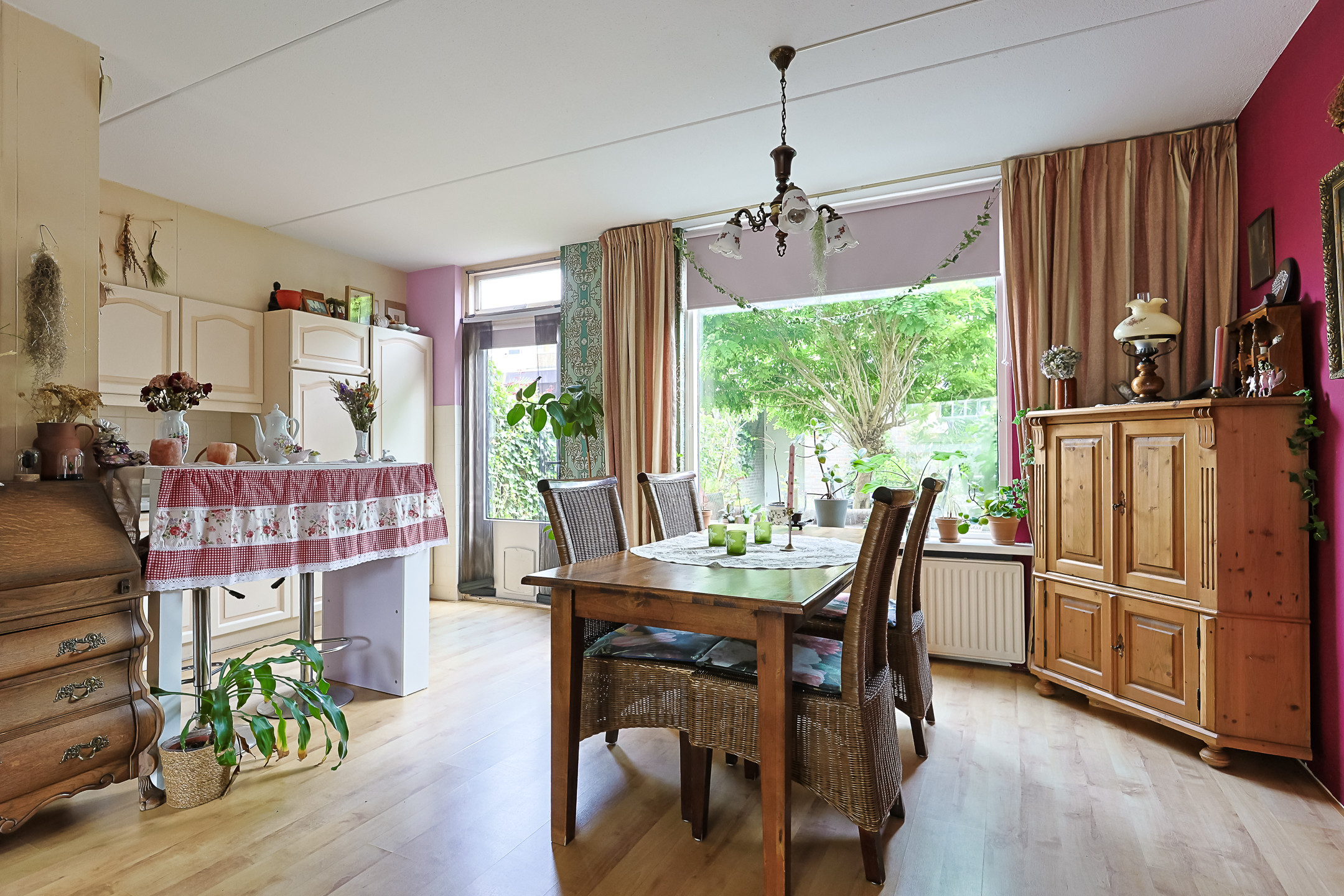 Eengezinswoning Tussenwoning Sandenburg 55, Alphen aan den Rijn