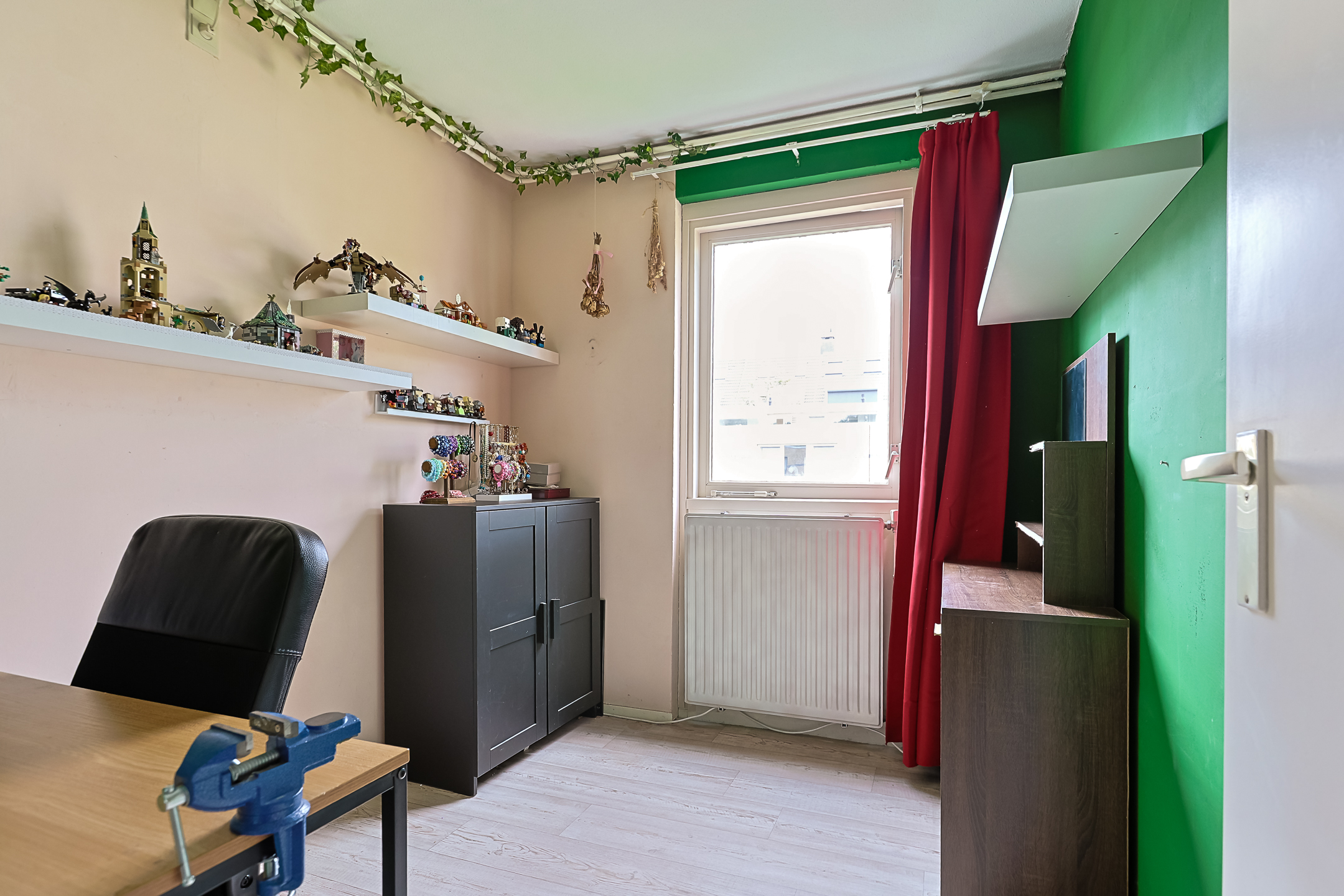 Eengezinswoning Tussenwoning Sandenburg 55, Alphen aan den Rijn