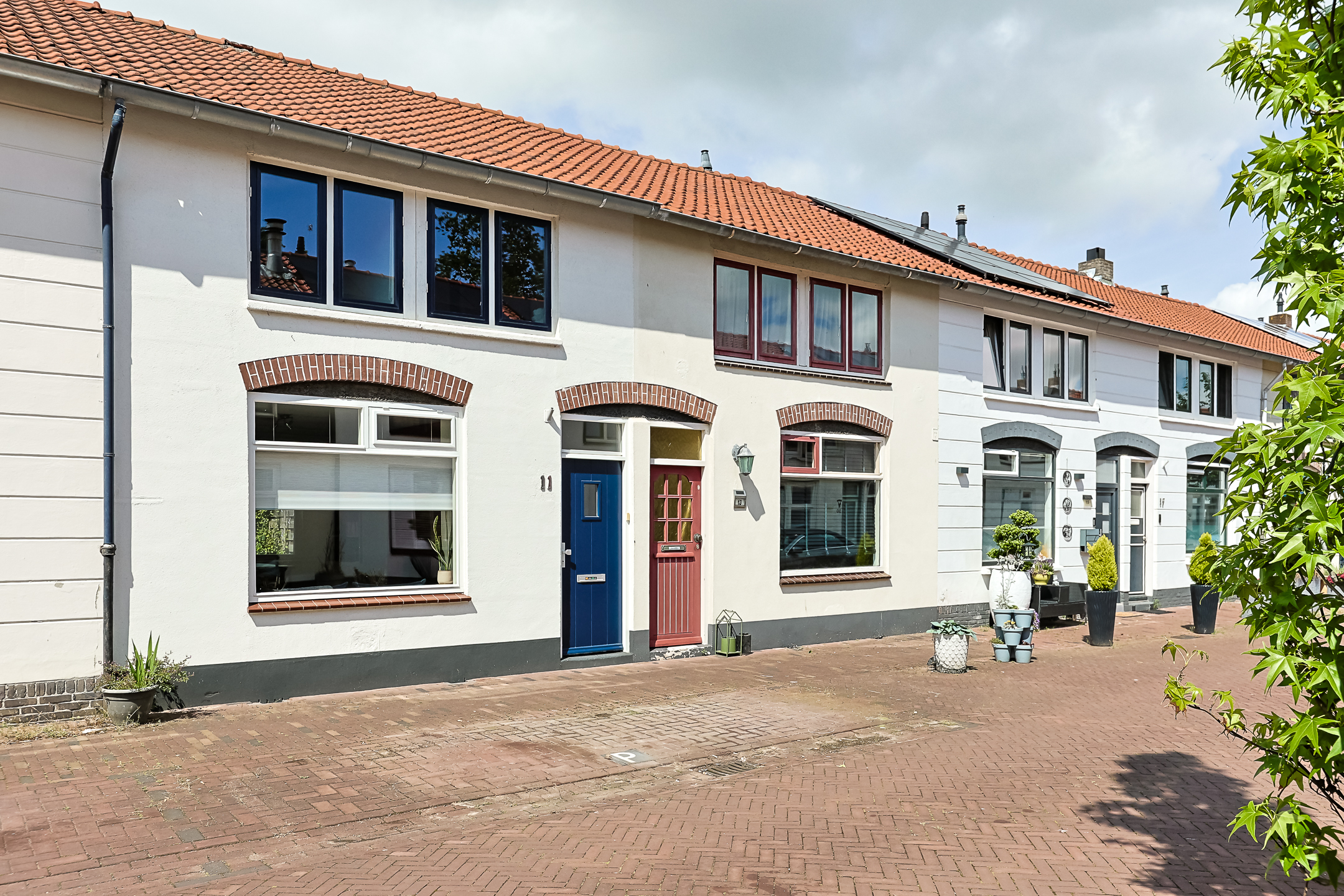 Eengezinswoning Tussenwoning Raadwijkstraat 11, Alphen aan den Rijn