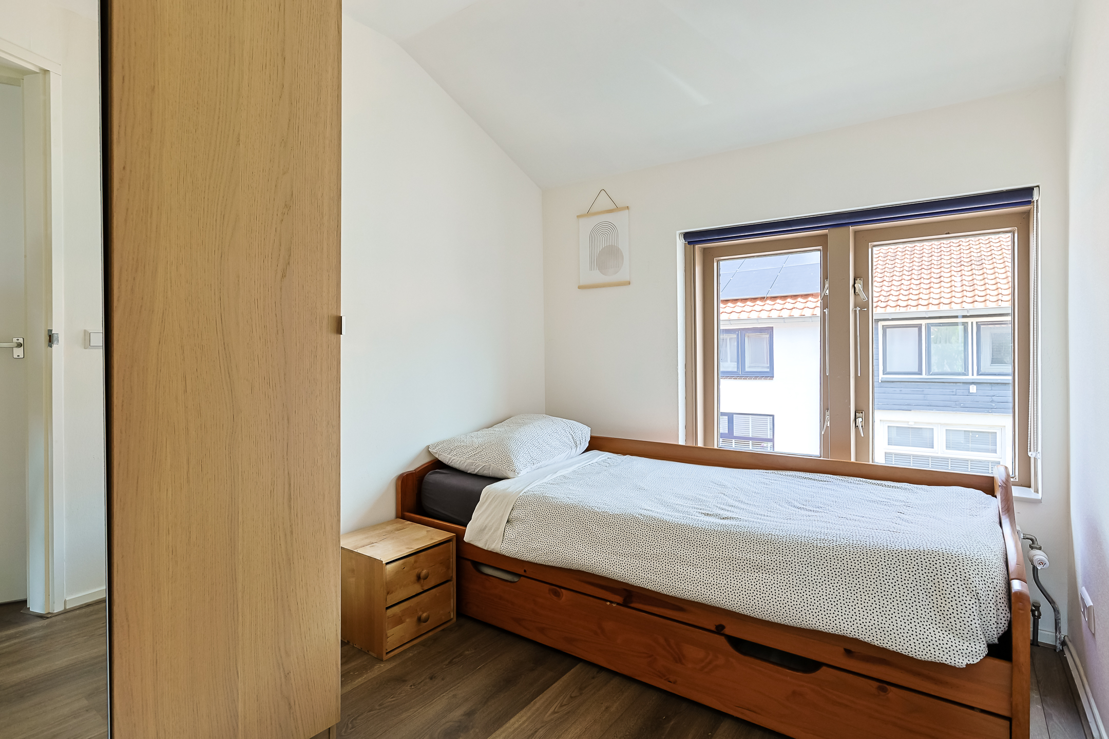 Eengezinswoning Tussenwoning Raadwijkstraat 11, Alphen aan den Rijn