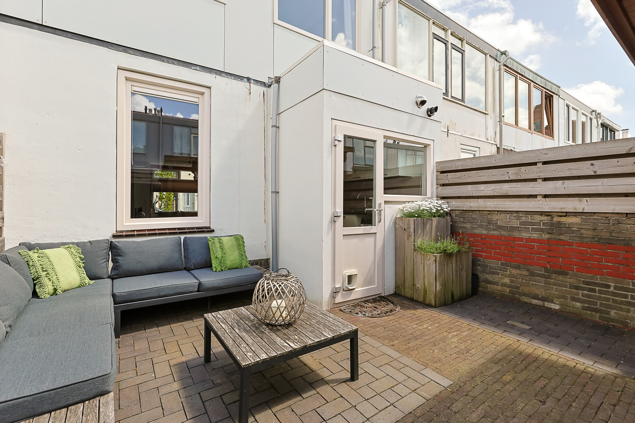 Eengezinswoning Tussenwoning Raadwijkstraat 11, Alphen aan den Rijn