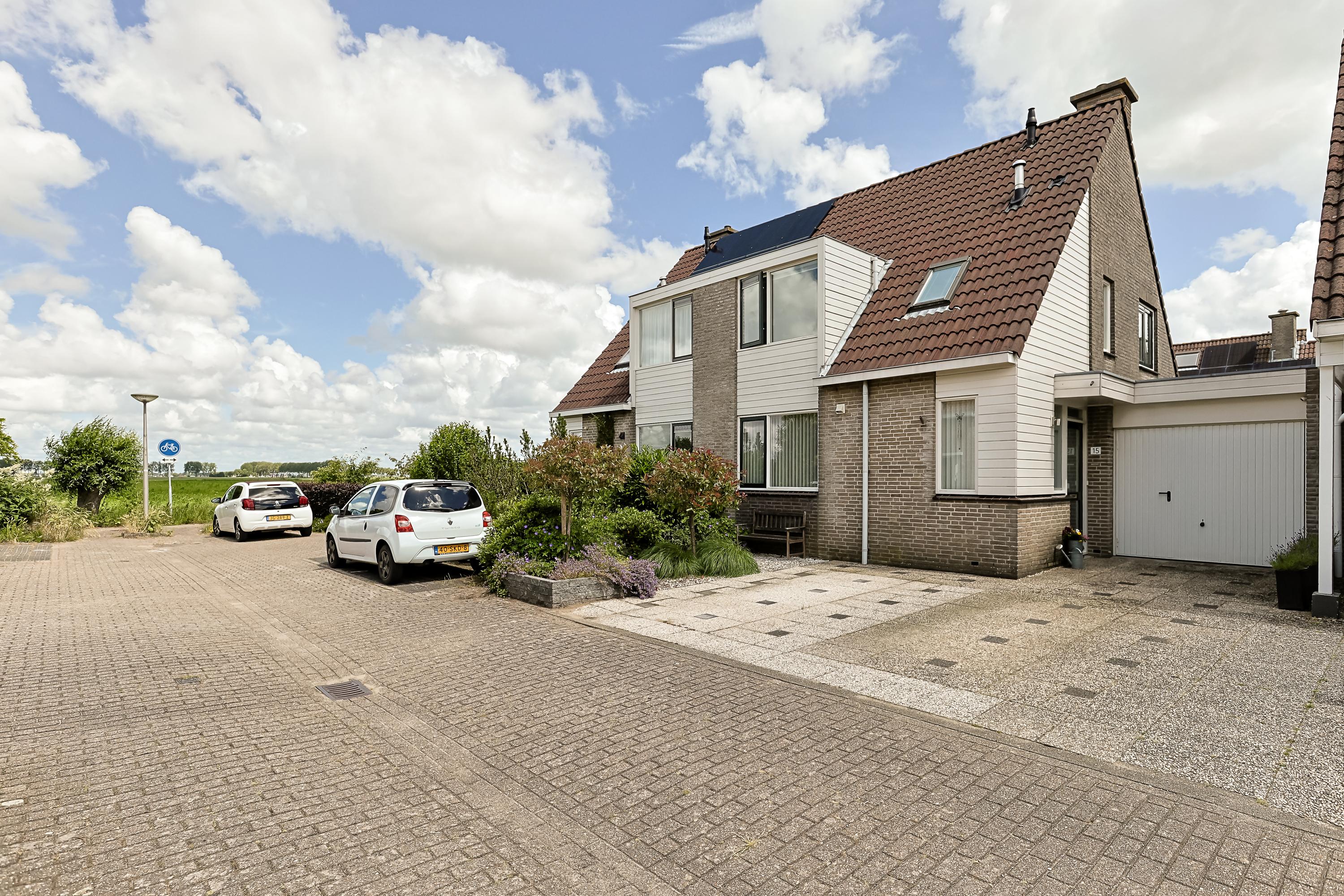 Eengezinswoning Geschakelde woning Alida De Jongstraat 15, Alphen aan den Rijn
