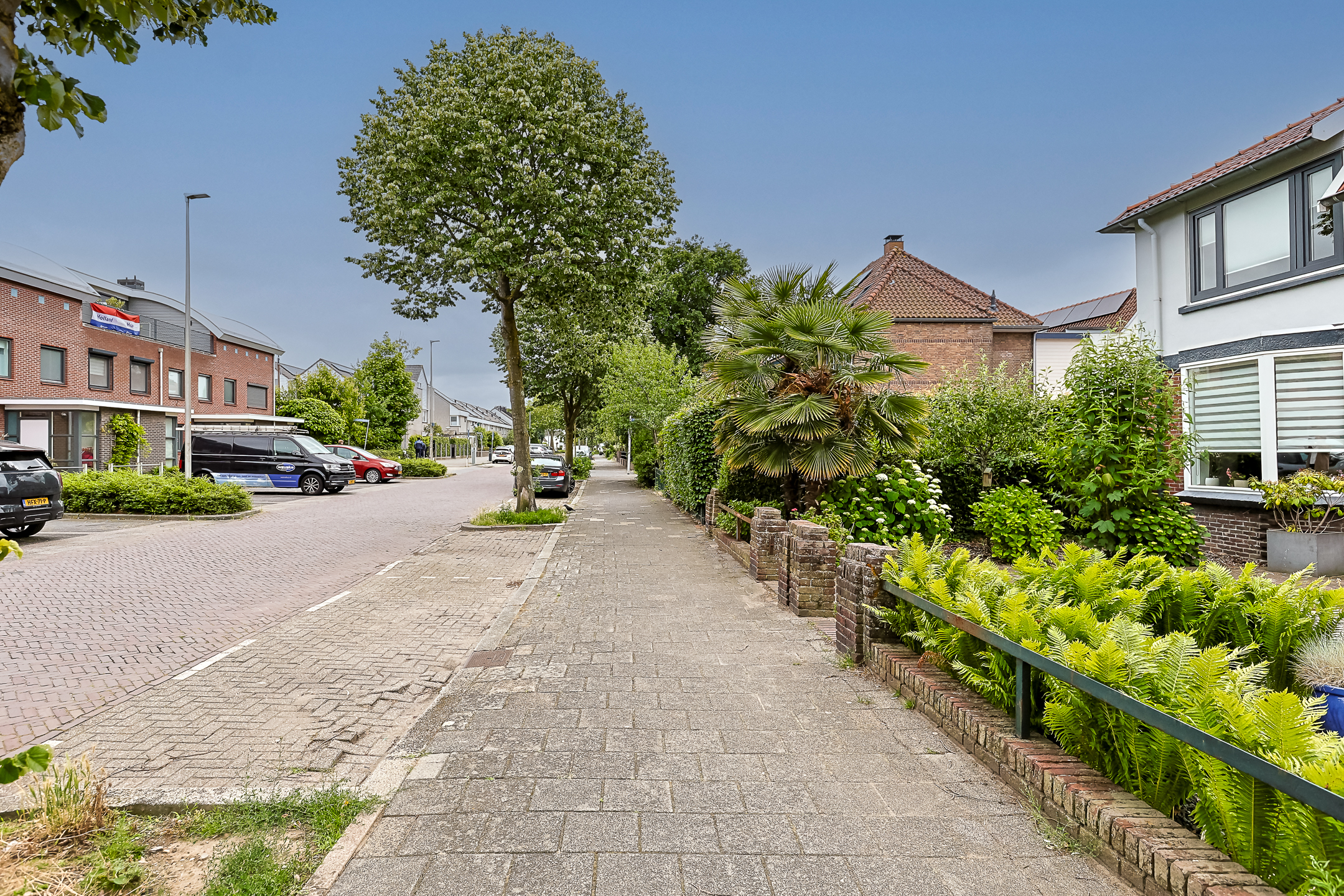 Eengezinswoning Eindwoning Emmalaan 47, Alphen aan den Rijn