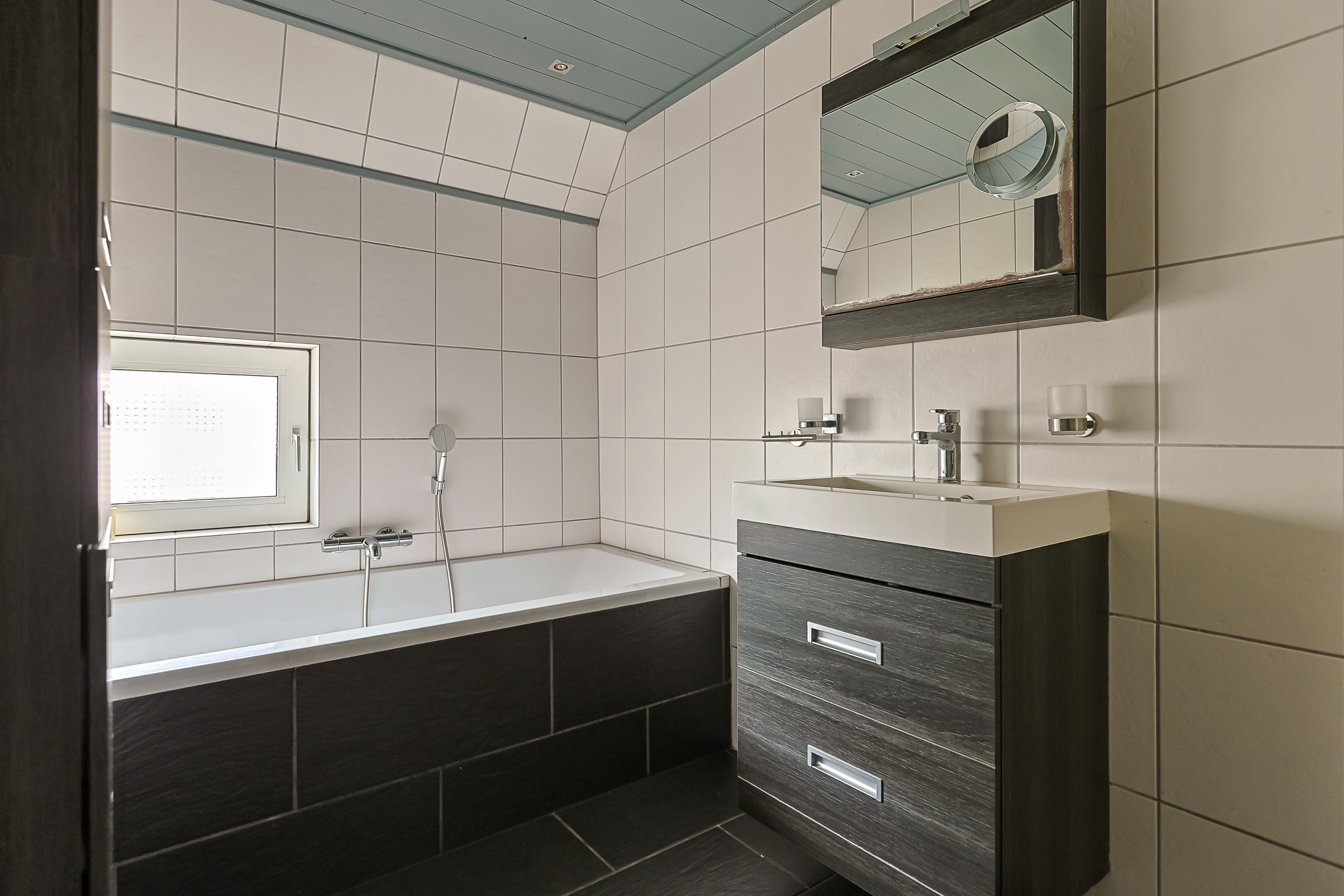 Eengezinswoning Eindwoning Emmalaan 47, Alphen aan den Rijn