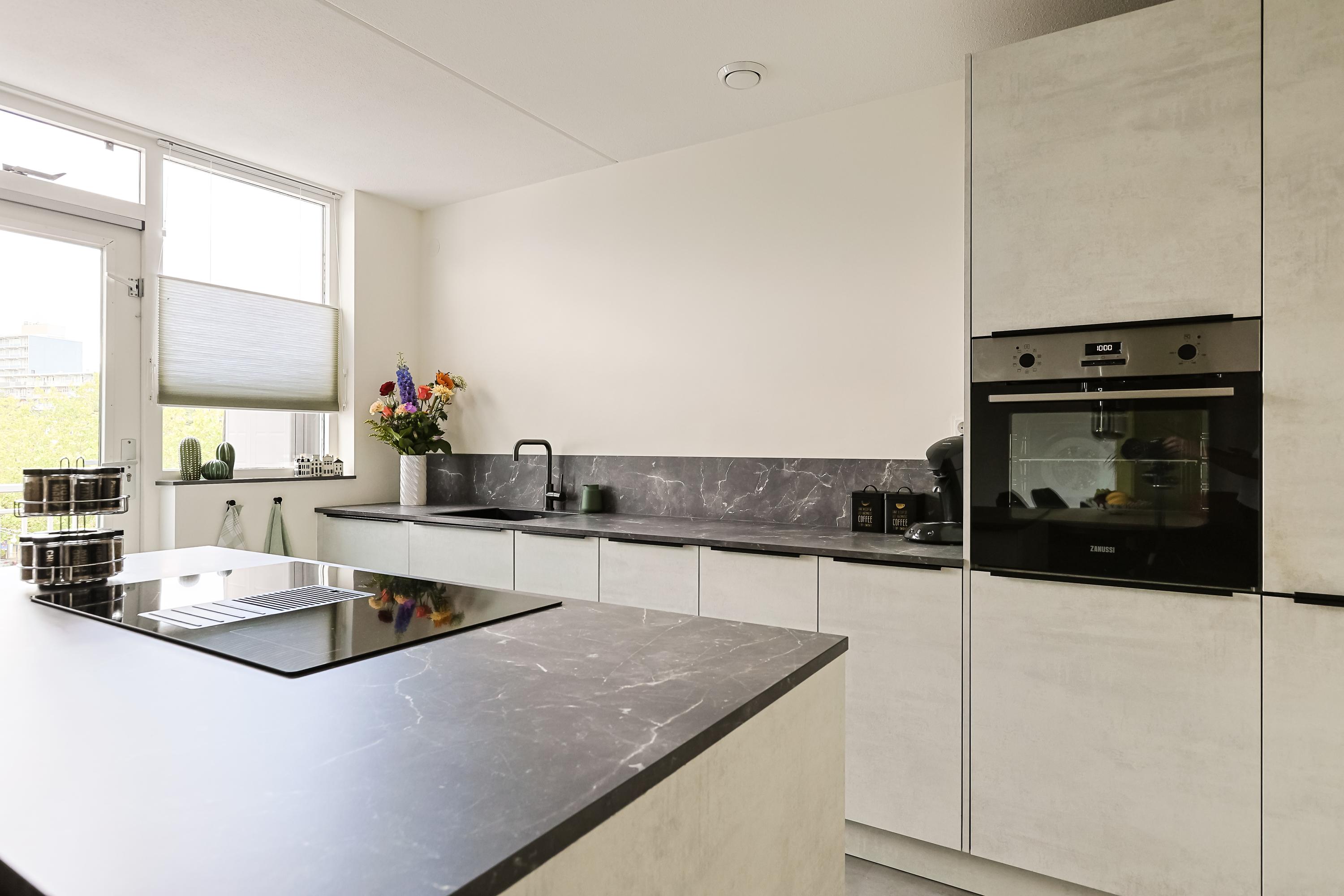 Galerijflat Appartement Ouvertureweg 95, Alphen aan den Rijn